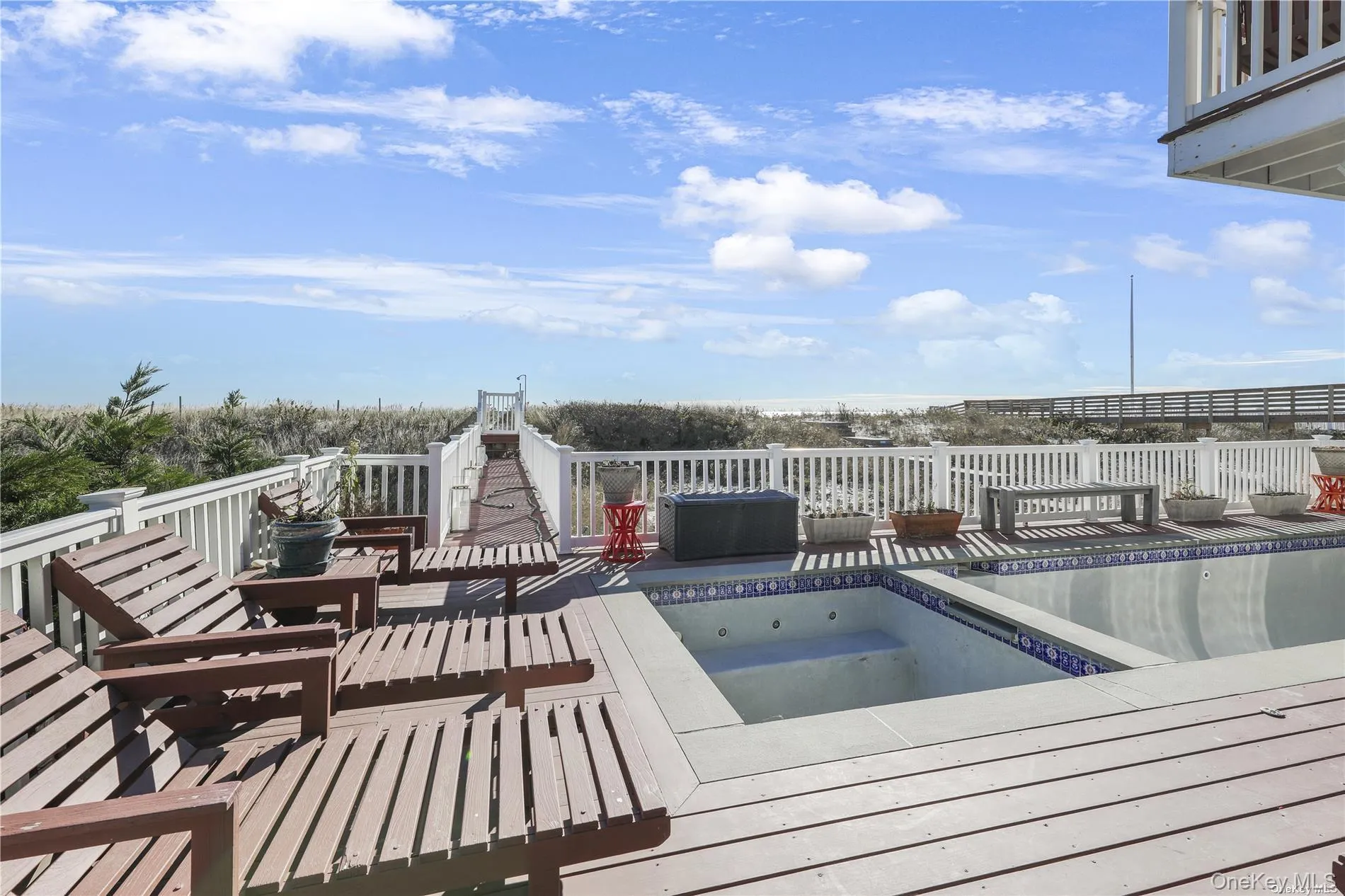 Spacious Deck Spacious Deck