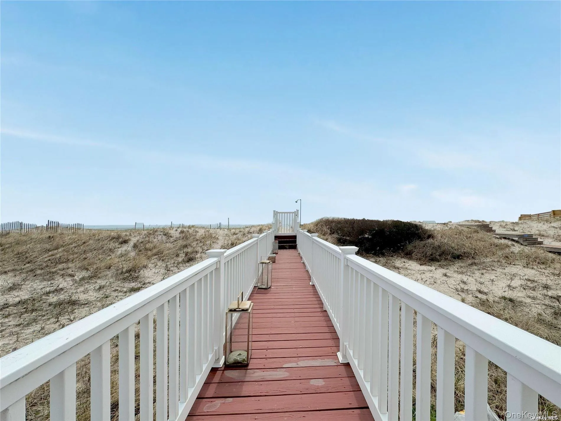 Boardwalk to Ocean w/Shower Boardwalk to Ocean w/Shower
