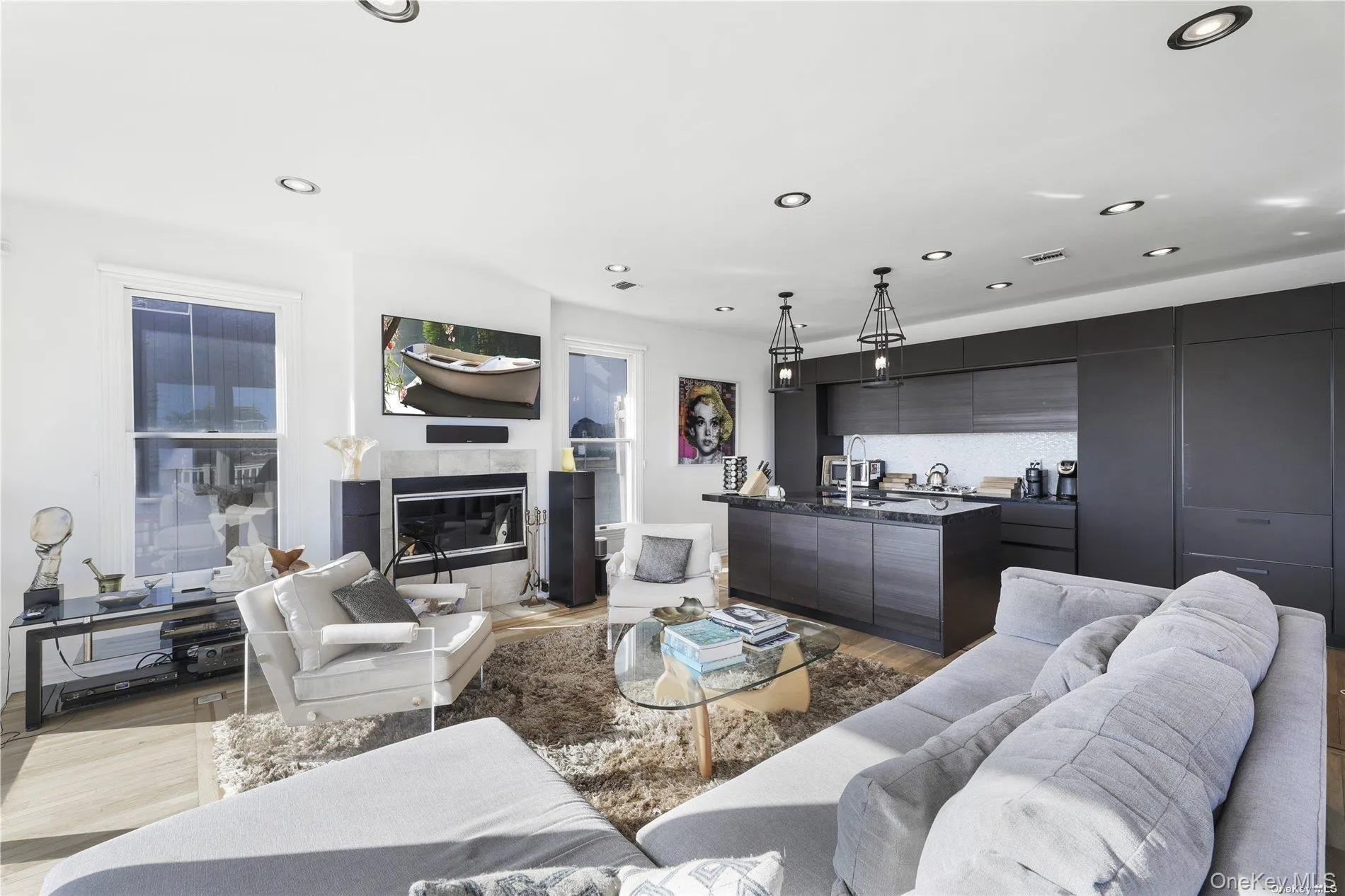 Living Room w/Fireplace Living Room w/Fireplace