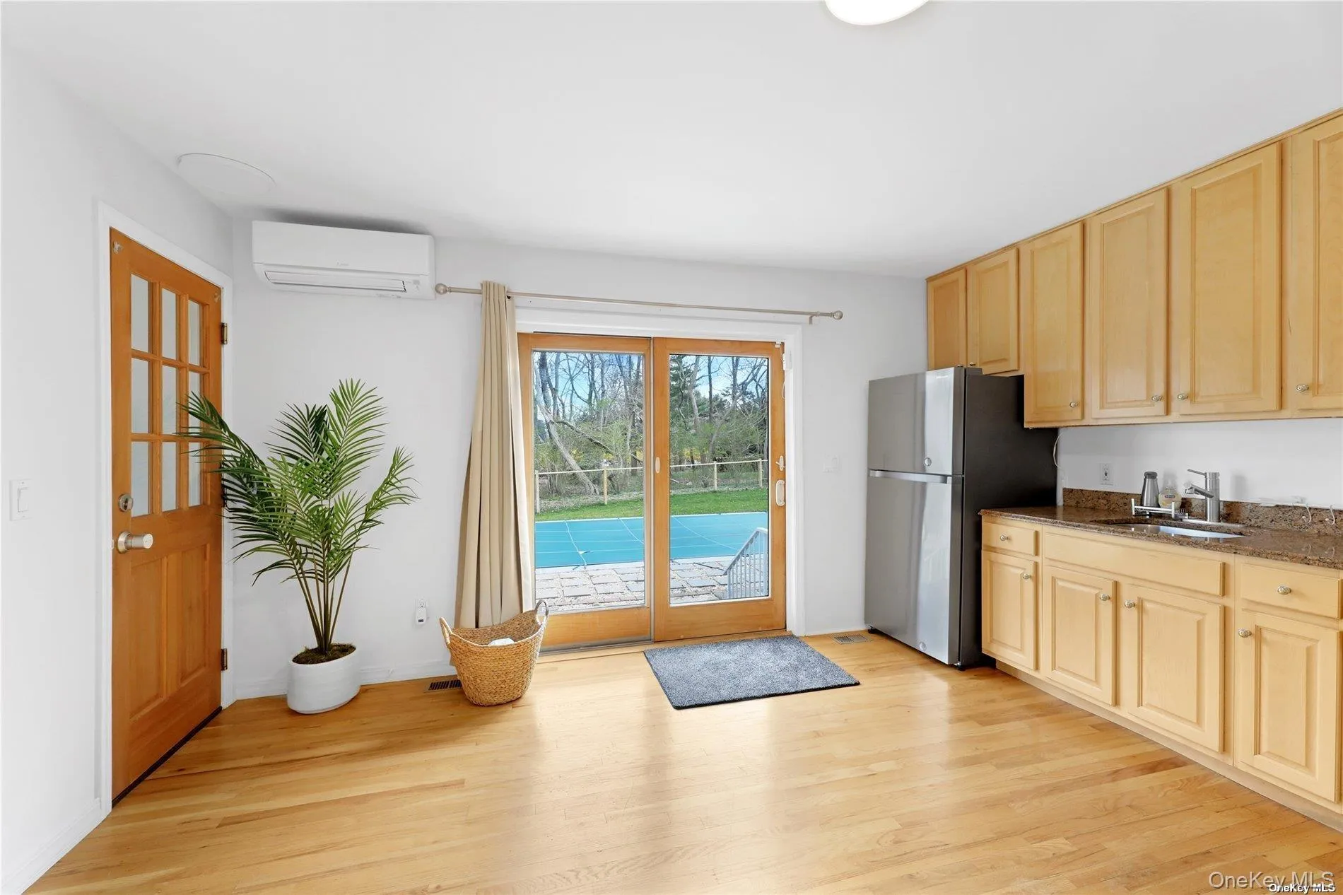 Kitchenette Leading to Pool/Backyard Kitchenette Leading to Pool/Backyard