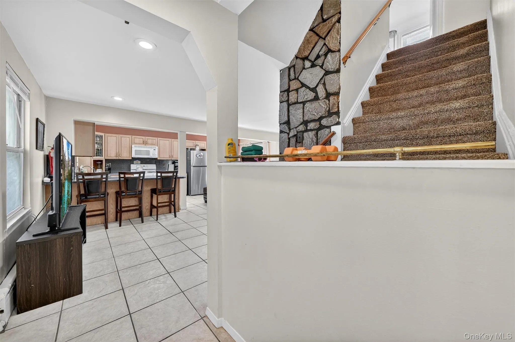 3384 Country Club Road, New York, NY, 3 Bedrooms Bedrooms, 7 Rooms Rooms,1 BathroomBathrooms,Residential,For Rent,Country Club,0,914389 3384 Country Club Road, New York, NY, 3 Bedrooms Bedrooms, 7 Rooms Rooms,1 BathroomBathrooms,Residential,For Rent,Country Club,0,914389