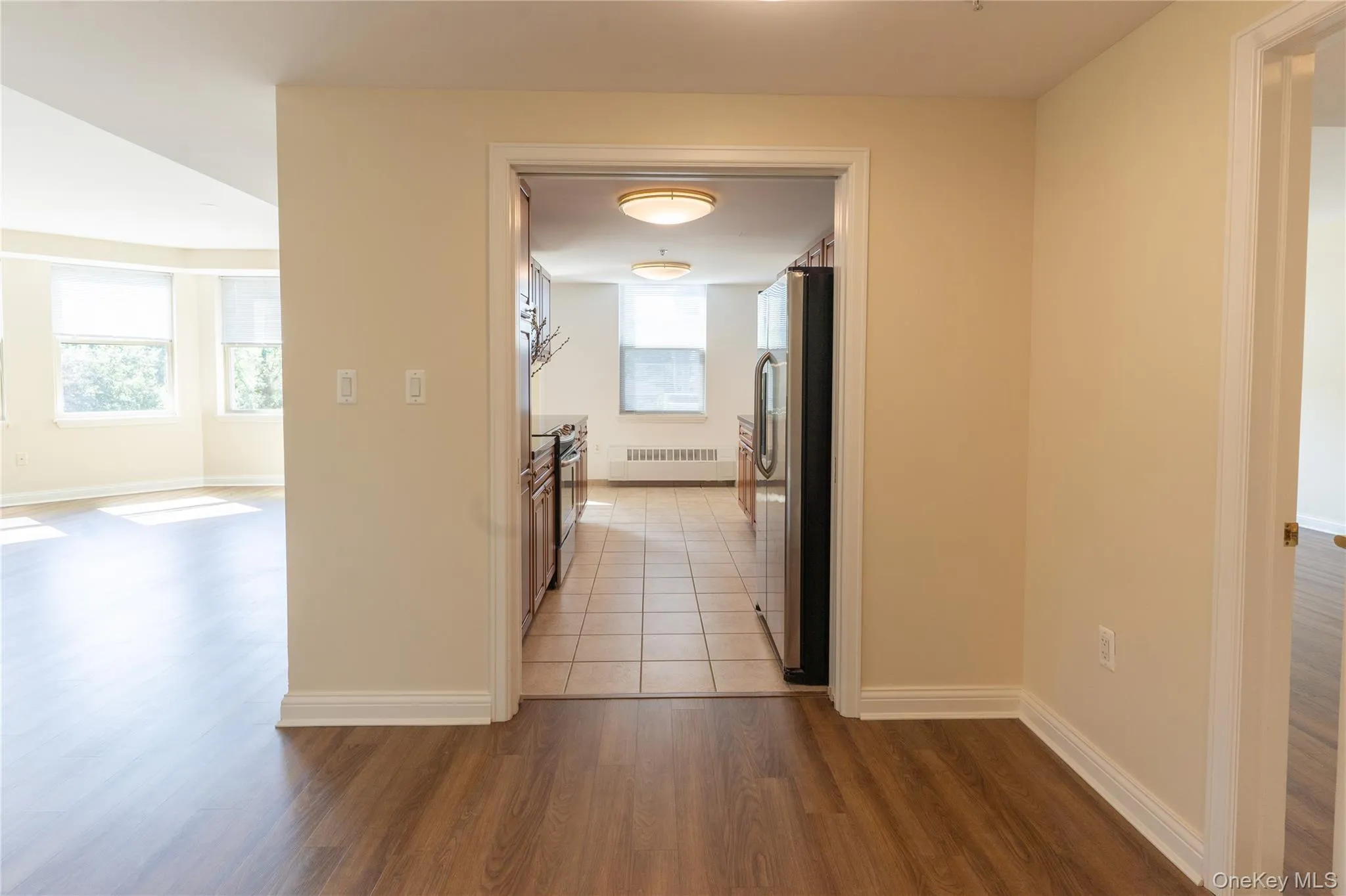 Enter your spacious and sunny apartment Enter your spacious and sunny apartment