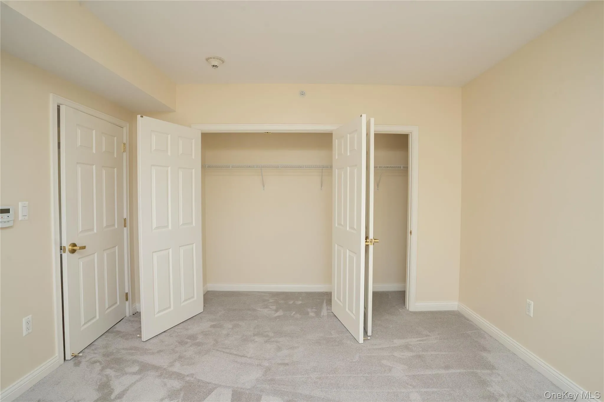 2nd Bedroom showing large closets 2nd Bedroom showing large closets