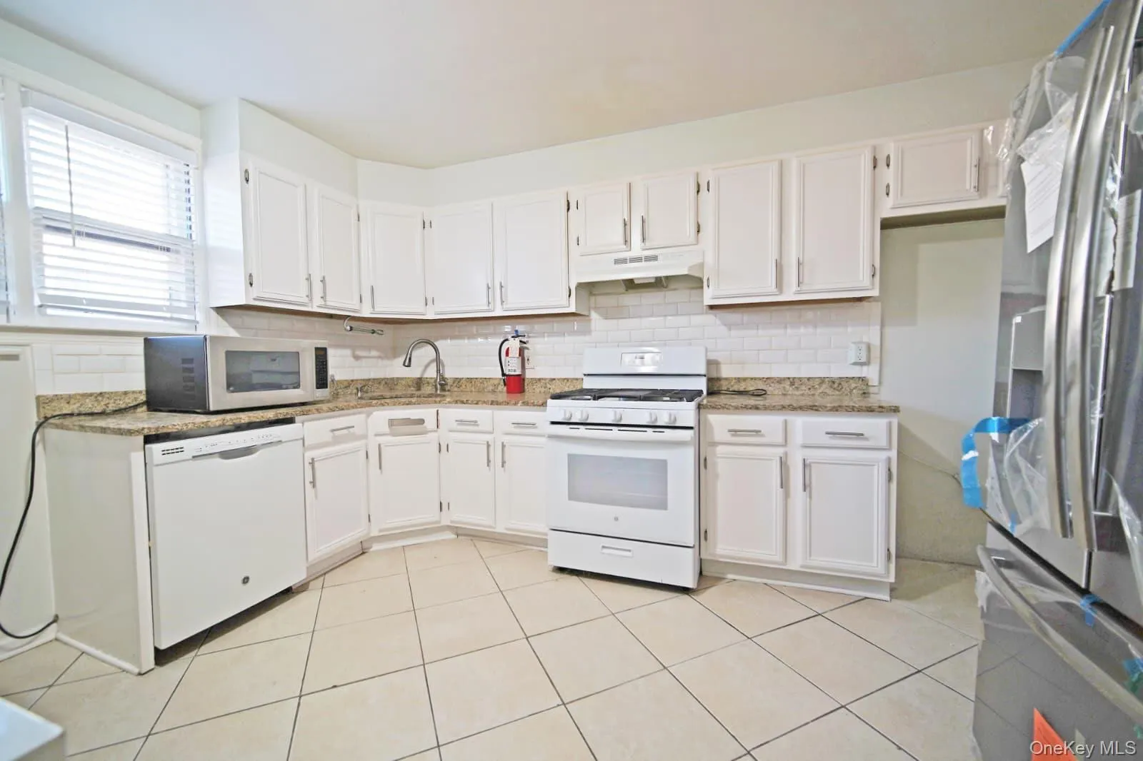21 Lake Avenue, Yonkers, NY, 3 Bedrooms Bedrooms, 5 Rooms Rooms,2 BathroomsBathrooms,Residential Lease,For Rent,Lake,0,914849 21 Lake Avenue, Yonkers, NY, 3 Bedrooms Bedrooms, 5 Rooms Rooms,2 BathroomsBathrooms,Residential Lease,For Rent,Lake,0,914849