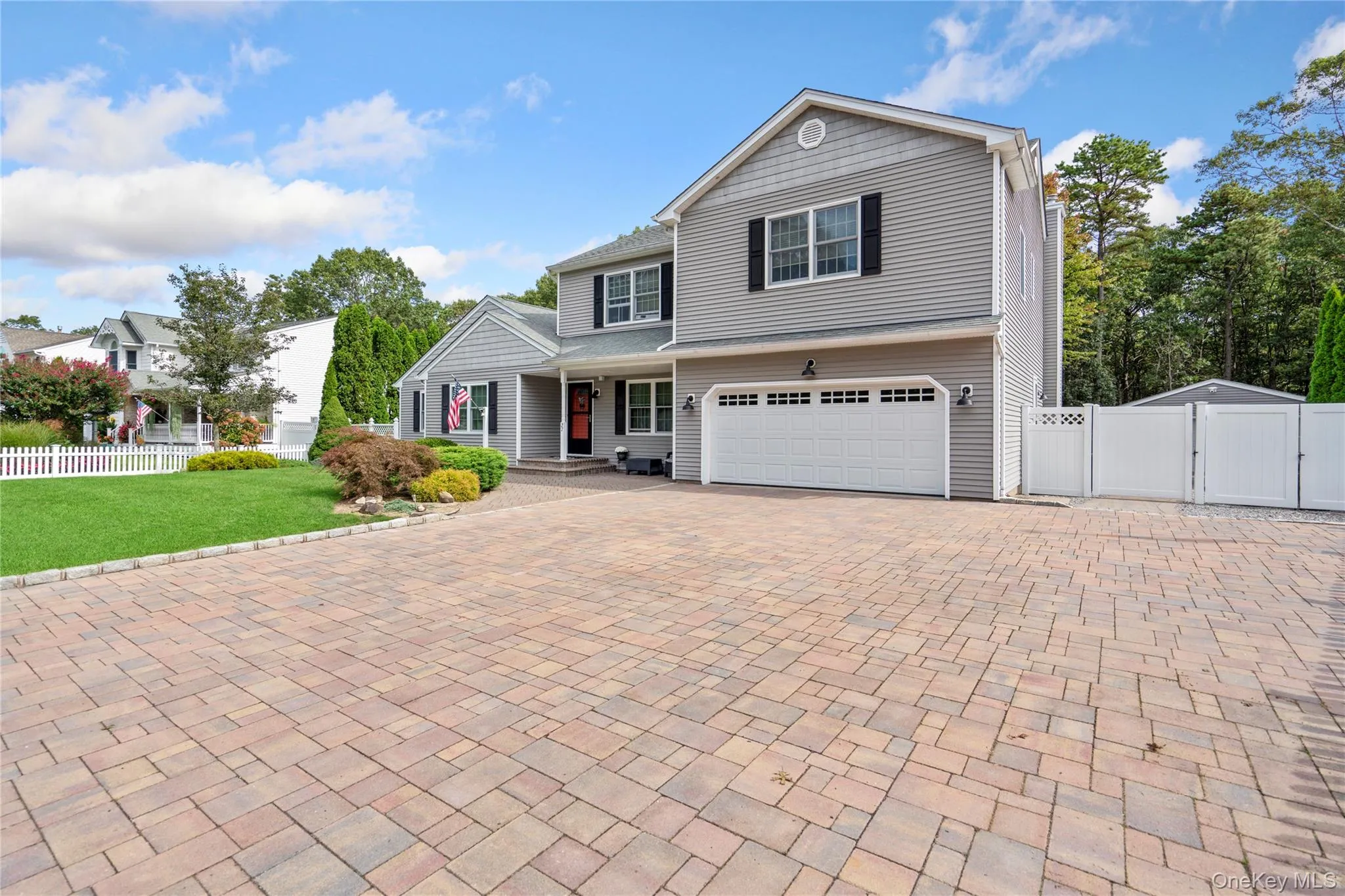 27 Evelyn Court, Brookhaven, NY, 6 Bedrooms Bedrooms, 10 Rooms Rooms,3 BathroomsBathrooms,Residential Sale,For Rent,Evelyn,0,914851 27 Evelyn Court, Brookhaven, NY, 6 Bedrooms Bedrooms, 10 Rooms Rooms,3 BathroomsBathrooms,Residential Sale,For Rent,Evelyn,0,914851