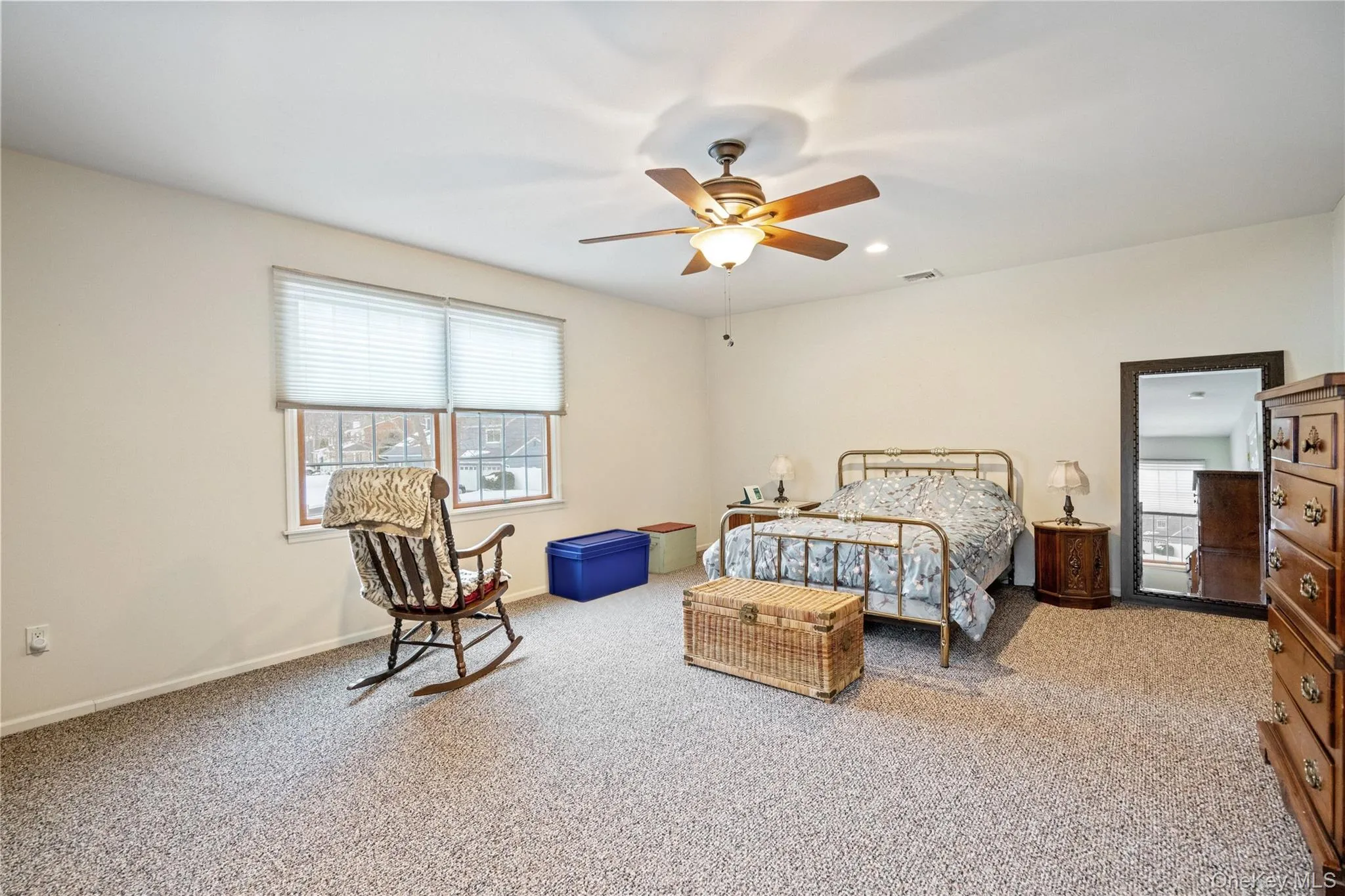 27 Evelyn Court, Brookhaven, NY, 6 Bedrooms Bedrooms, 10 Rooms Rooms,3 BathroomsBathrooms,Residential Sale,For Rent,Evelyn,0,914851 27 Evelyn Court, Brookhaven, NY, 6 Bedrooms Bedrooms, 10 Rooms Rooms,3 BathroomsBathrooms,Residential Sale,For Rent,Evelyn,0,914851