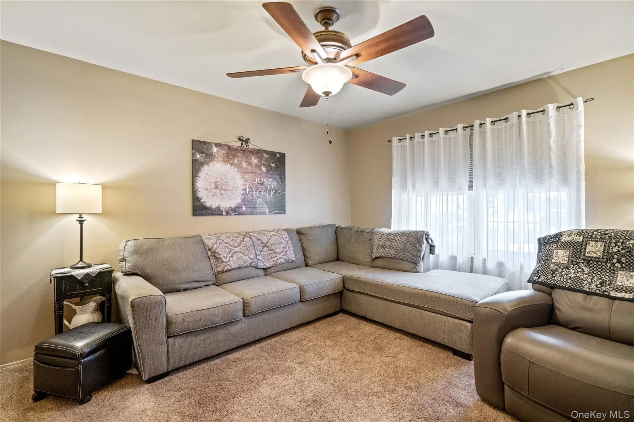 27 Evelyn Court, Brookhaven, NY, 6 Bedrooms Bedrooms, 10 Rooms Rooms,3 BathroomsBathrooms,Residential Sale,For Rent,Evelyn,0,914851 27 Evelyn Court, Brookhaven, NY, 6 Bedrooms Bedrooms, 10 Rooms Rooms,3 BathroomsBathrooms,Residential Sale,For Rent,Evelyn,0,914851