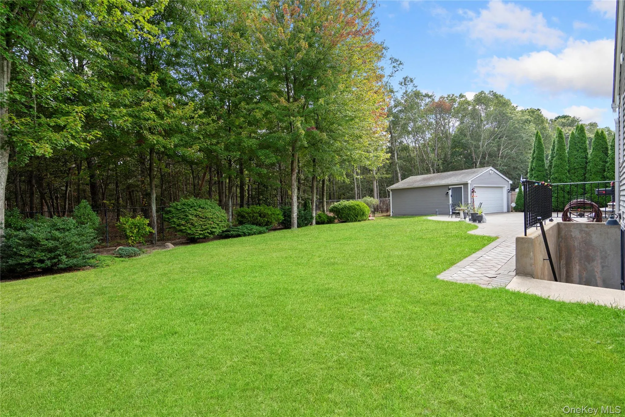 27 Evelyn Court, Brookhaven, NY, 6 Bedrooms Bedrooms, 10 Rooms Rooms,3 BathroomsBathrooms,Residential Sale,For Rent,Evelyn,0,914851 27 Evelyn Court, Brookhaven, NY, 6 Bedrooms Bedrooms, 10 Rooms Rooms,3 BathroomsBathrooms,Residential Sale,For Rent,Evelyn,0,914851