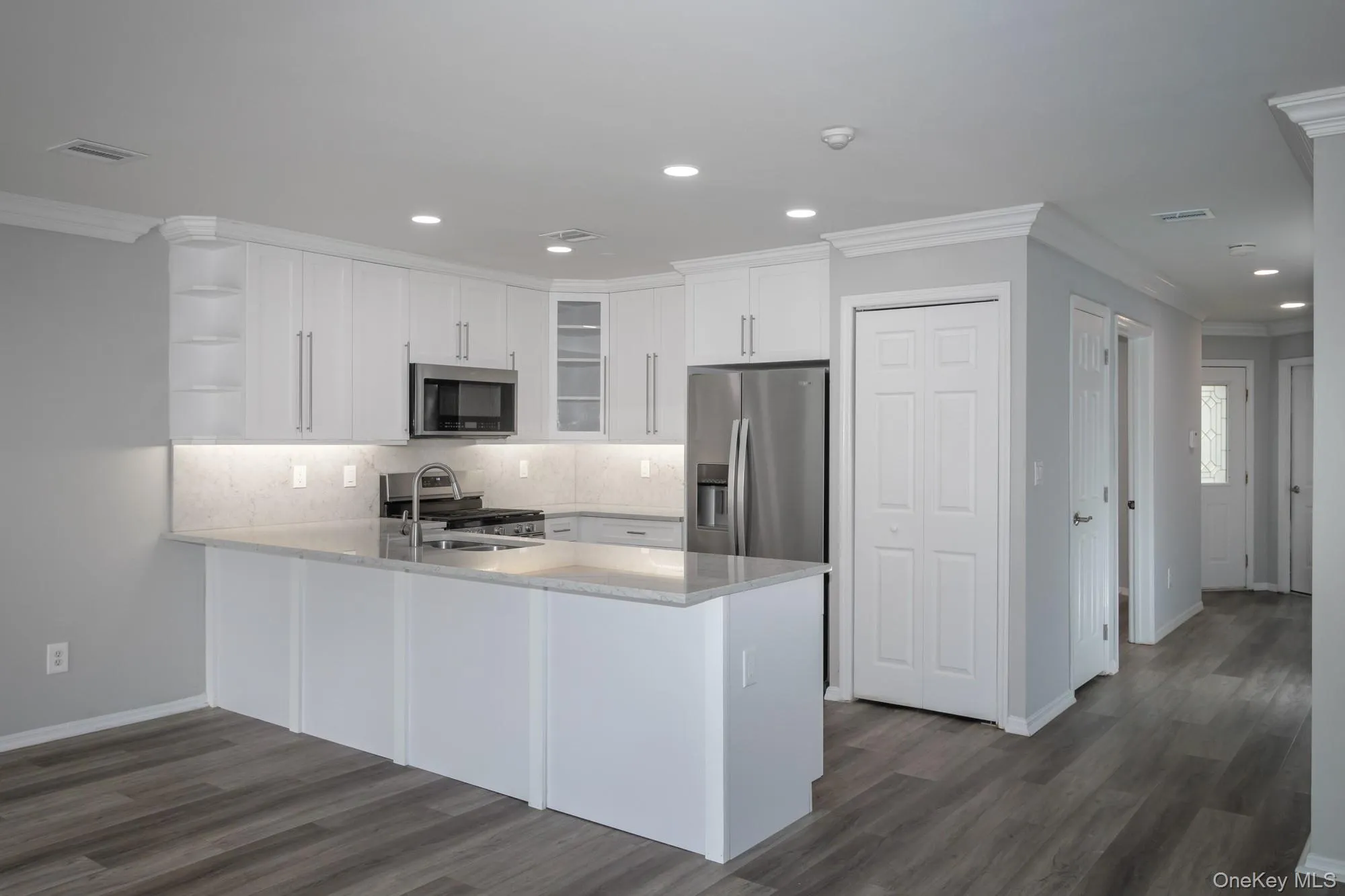 156 Overlook Drive, Brookhaven, NY, 2 Bedrooms Bedrooms, 7 Rooms Rooms,2 BathroomsBathrooms,Residential Lease,Idx,Overlook,0,914942 156 Overlook Drive, Brookhaven, NY, 2 Bedrooms Bedrooms, 7 Rooms Rooms,2 BathroomsBathrooms,Residential Lease,Idx,Overlook,0,914942