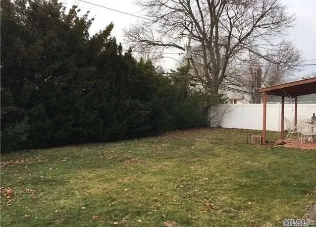 View of yard View of yard