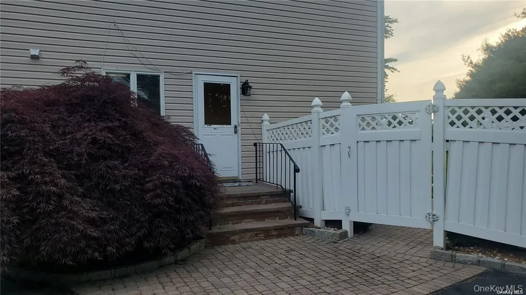 57 Sage Hollow Court, Huntington, NY, 1 Bedroom Bedrooms, 3 Rooms Rooms,1 BathroomBathrooms,Residential Lease,Idx,Sage Hollow,915266 57 Sage Hollow Court, Huntington, NY, 1 Bedroom Bedrooms, 3 Rooms Rooms,1 BathroomBathrooms,Residential Lease,Idx,Sage Hollow,915266