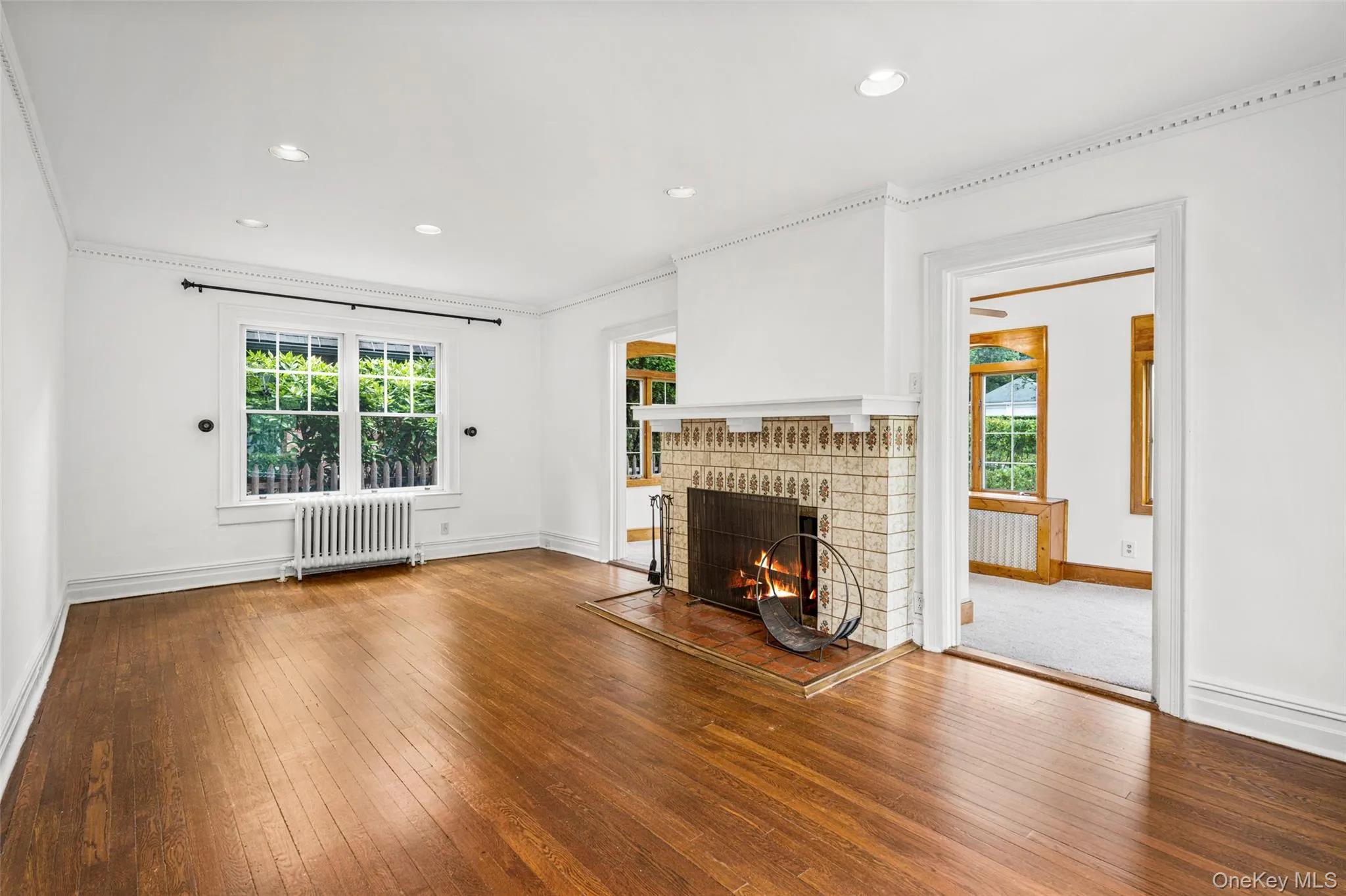 Bright, sunny living room with fireplace Bright, sunny living room with fireplace