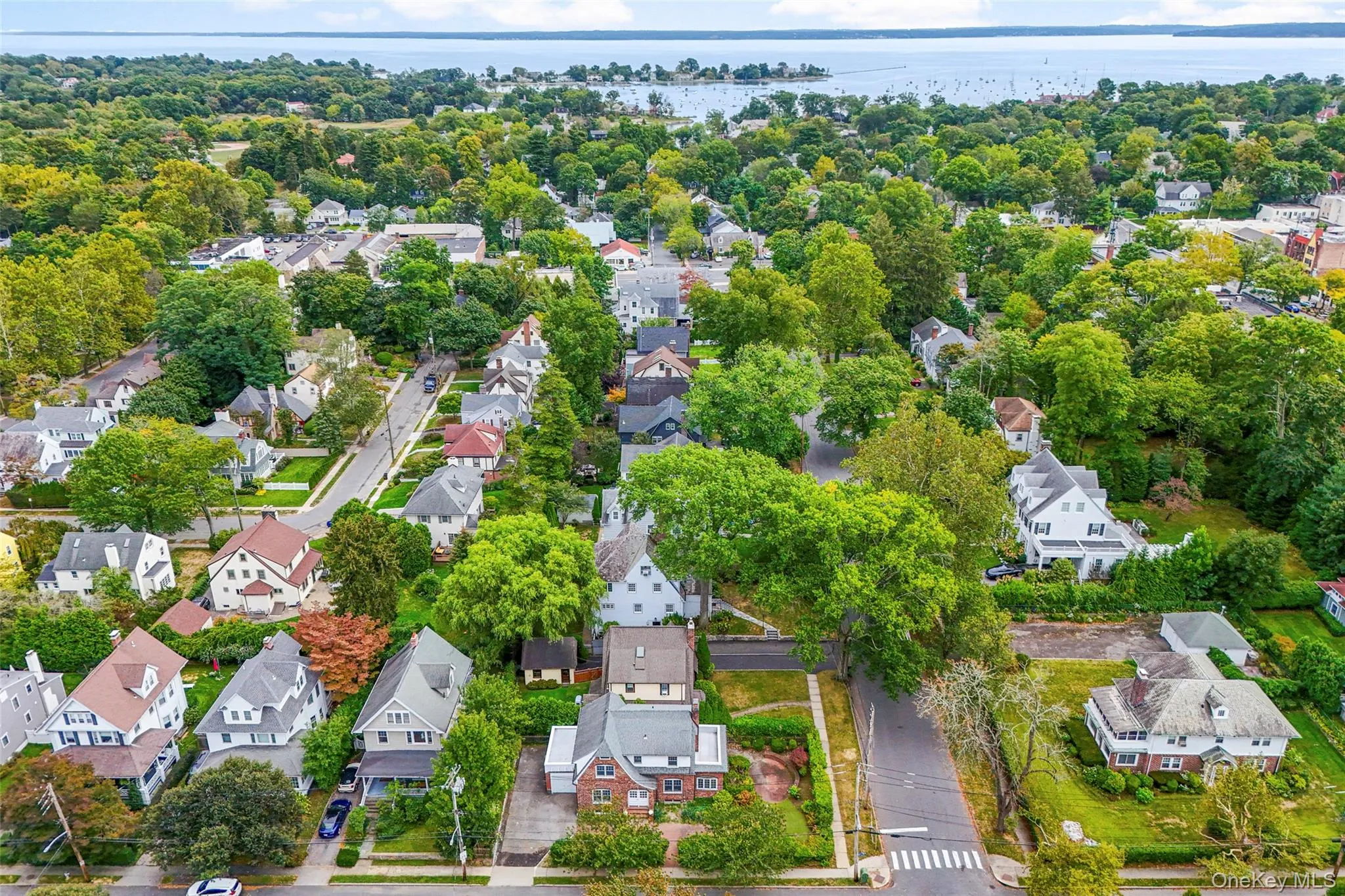 So close to the Long Island Sound So close to the Long Island Sound