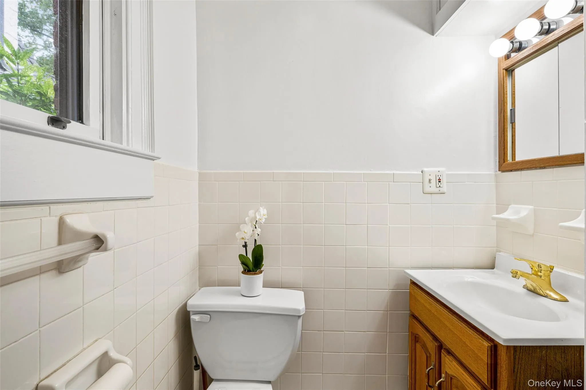 Powder Room Powder Room