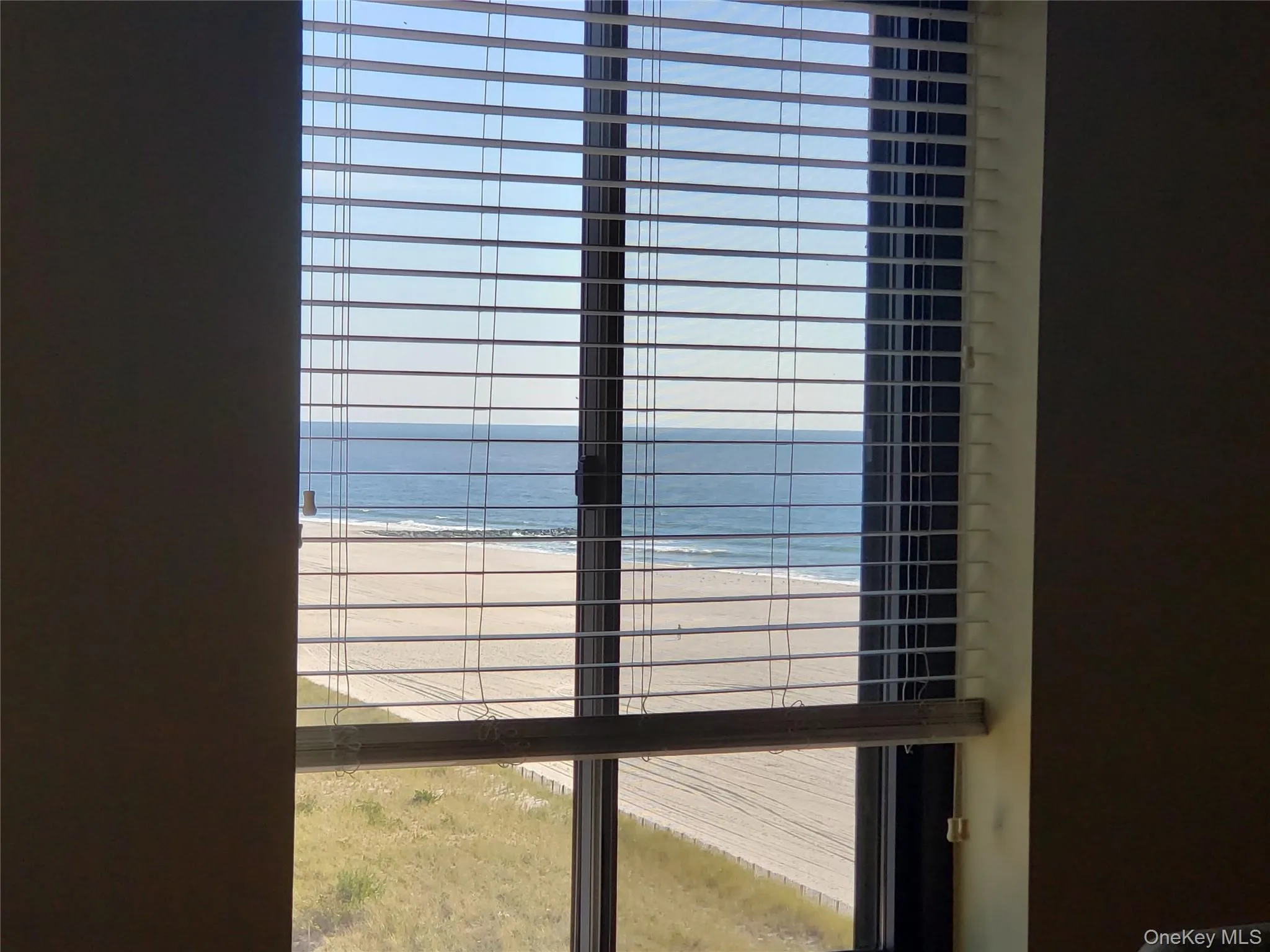 Dining area views! Dining area views!