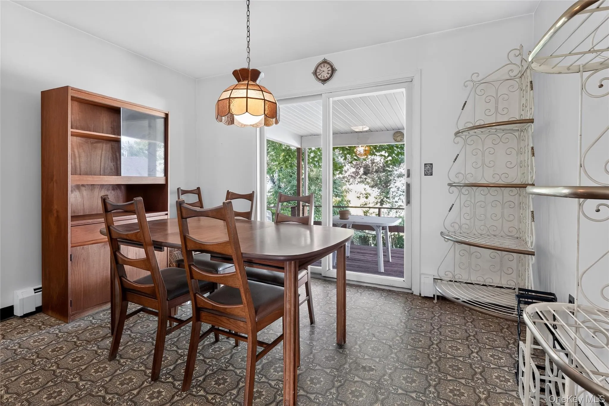 131 Frank Avenue, Rye Town, NY, 3 Bedrooms Bedrooms, 6 Rooms Rooms,2 BathroomsBathrooms,Residential,For Rent,Frank,0,915343 131 Frank Avenue, Rye Town, NY, 3 Bedrooms Bedrooms, 6 Rooms Rooms,2 BathroomsBathrooms,Residential,For Rent,Frank,0,915343