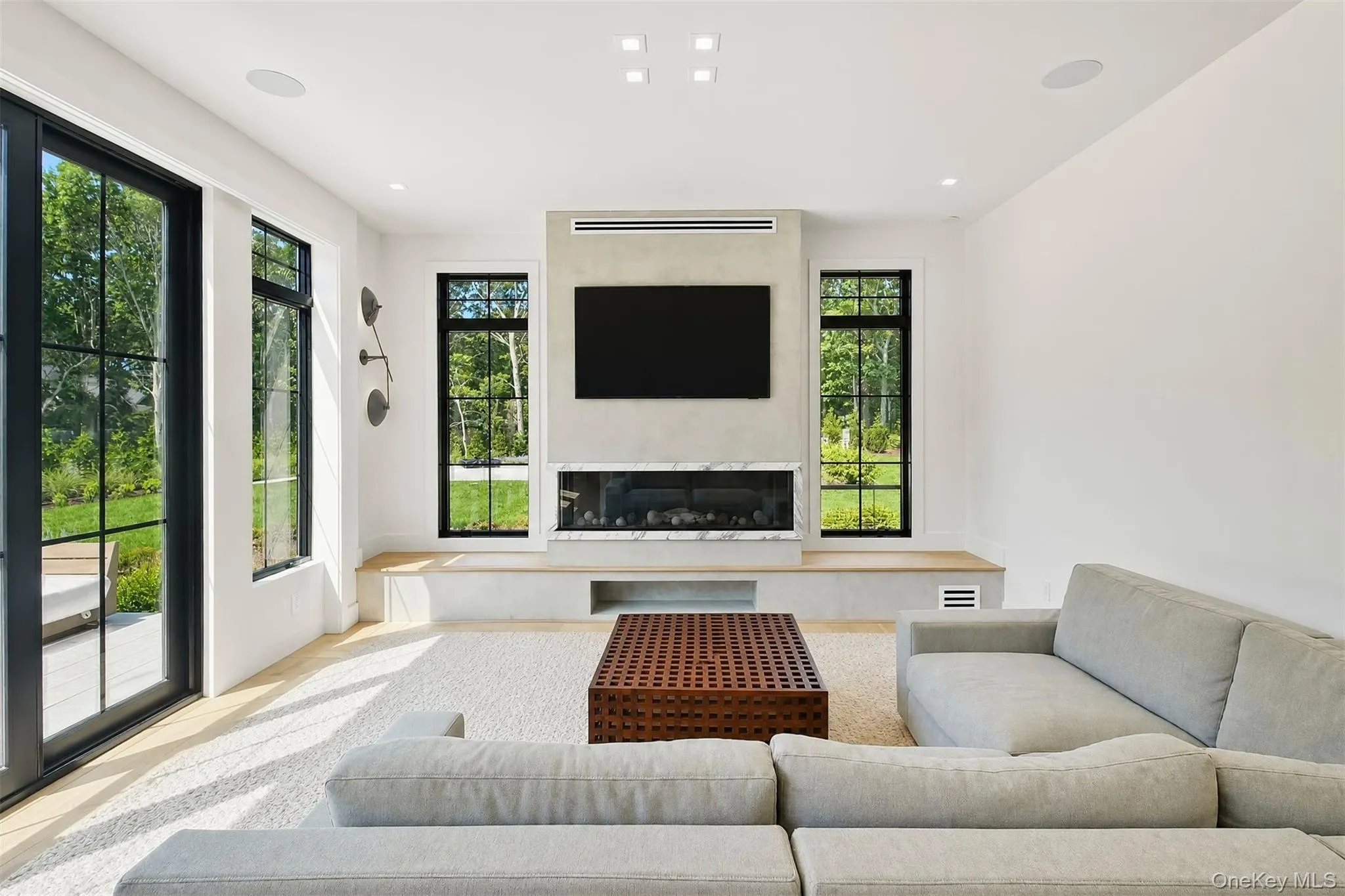 NC12 Landing Lane, Southampton, NY, 5 Bedrooms Bedrooms, 8 Rooms Rooms,5 BathroomsBathrooms,Residential,For Rent,Landing,0,915536 NC12 Landing Lane, Southampton, NY, 5 Bedrooms Bedrooms, 8 Rooms Rooms,5 BathroomsBathrooms,Residential,For Rent,Landing,0,915536