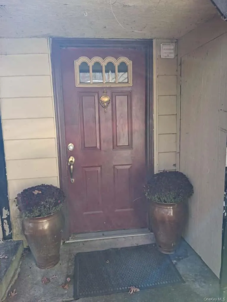 Entrance to property Entrance to property