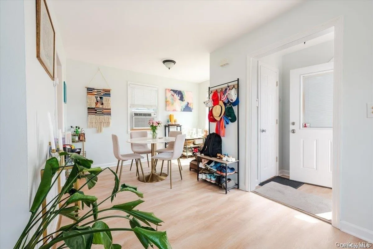 505 Broadway, Long Beach, NY, 3 Bedrooms Bedrooms, 6 Rooms Rooms,2 BathroomsBathrooms,Residential Lease,Idx,Broadway,915674 505 Broadway, Long Beach, NY, 3 Bedrooms Bedrooms, 6 Rooms Rooms,2 BathroomsBathrooms,Residential Lease,Idx,Broadway,915674