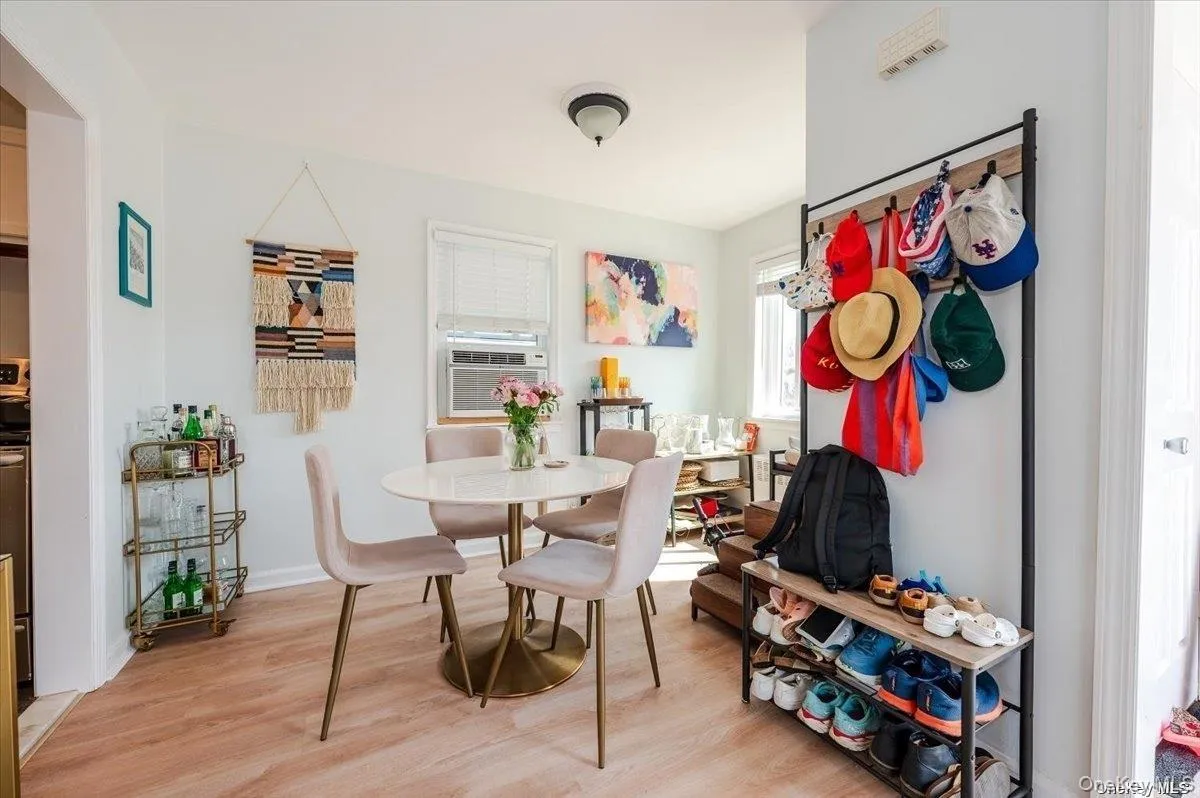 505 Broadway, Long Beach, NY, 3 Bedrooms Bedrooms, 6 Rooms Rooms,2 BathroomsBathrooms,Residential Lease,Idx,Broadway,915674 505 Broadway, Long Beach, NY, 3 Bedrooms Bedrooms, 6 Rooms Rooms,2 BathroomsBathrooms,Residential Lease,Idx,Broadway,915674