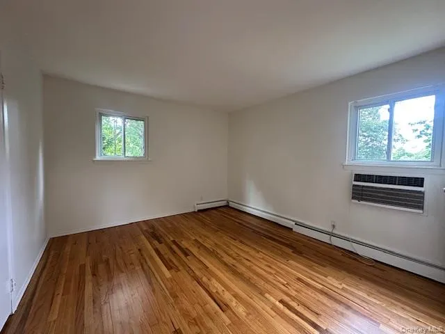 6 Finch Place, Huntington, NY, 3 Bedrooms Bedrooms, 6 Rooms Rooms,1 BathroomBathrooms,Residential Lease,Idx,Finch,0,915897 6 Finch Place, Huntington, NY, 3 Bedrooms Bedrooms, 6 Rooms Rooms,1 BathroomBathrooms,Residential Lease,Idx,Finch,0,915897
