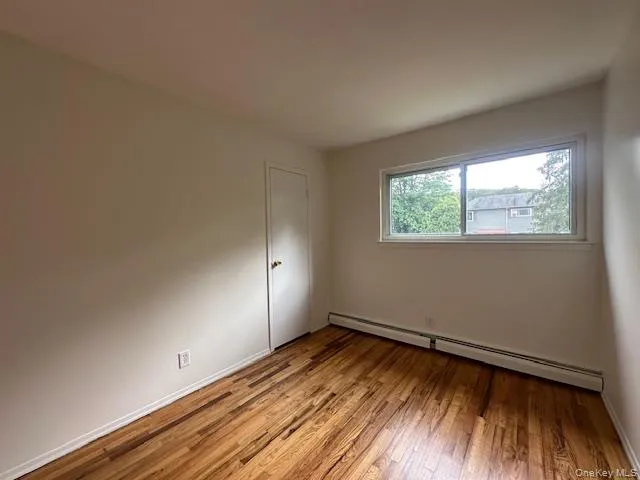 6 Finch Place, Huntington, NY, 3 Bedrooms Bedrooms, 6 Rooms Rooms,1 BathroomBathrooms,Residential Lease,Idx,Finch,0,915897 6 Finch Place, Huntington, NY, 3 Bedrooms Bedrooms, 6 Rooms Rooms,1 BathroomBathrooms,Residential Lease,Idx,Finch,0,915897