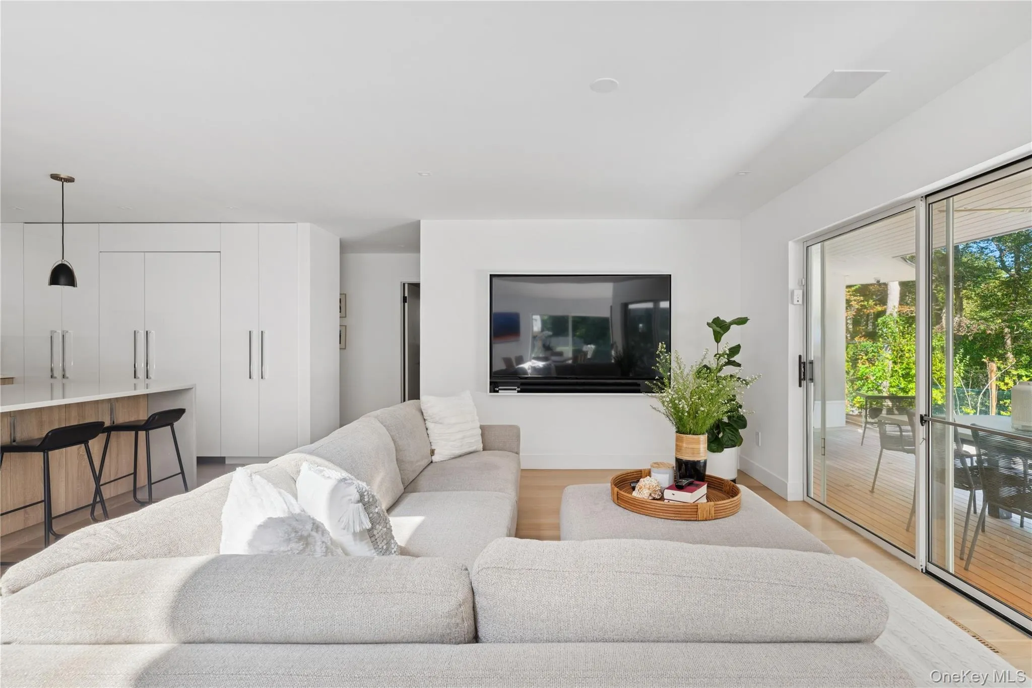10 Lakewood Lane, Southampton, NY, 4 Bedrooms Bedrooms, 9 Rooms Rooms,4 BathroomsBathrooms,Residential Lease,Idx,Lakewood,916232 10 Lakewood Lane, Southampton, NY, 4 Bedrooms Bedrooms, 9 Rooms Rooms,4 BathroomsBathrooms,Residential Lease,Idx,Lakewood,916232