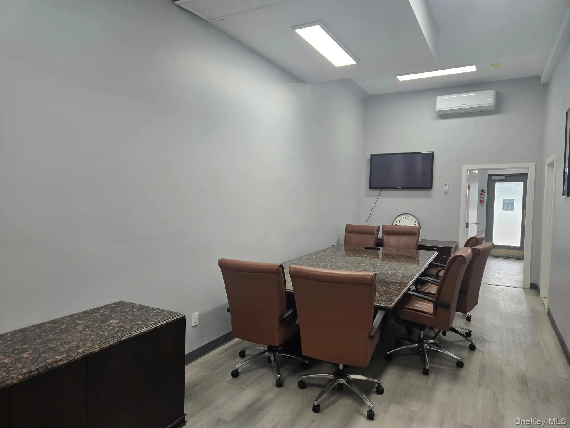 Conference Room Conference Room