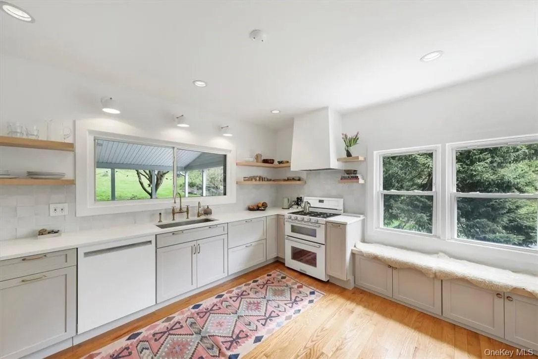 25 King Street, Cortlandt, NY, 4 Bedrooms Bedrooms, 10 Rooms Rooms,3 BathroomsBathrooms,Residential Lease,Idx,King,916356 25 King Street, Cortlandt, NY, 4 Bedrooms Bedrooms, 10 Rooms Rooms,3 BathroomsBathrooms,Residential Lease,Idx,King,916356