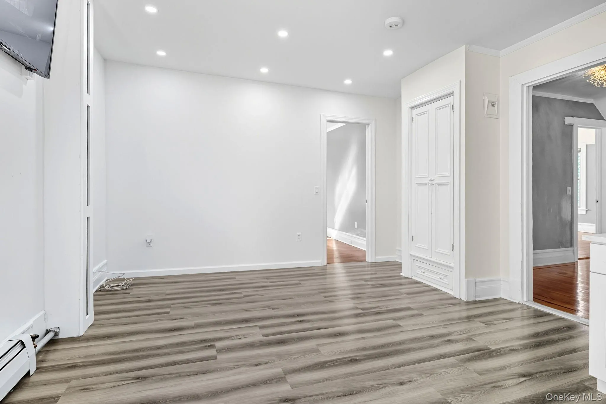 165 Park Avenue, Mount Vernon, NY, 3 Bedrooms Bedrooms, 7 Rooms Rooms,3 BathroomsBathrooms,Residential Lease,Idx,Park,0,916454 165 Park Avenue, Mount Vernon, NY, 3 Bedrooms Bedrooms, 7 Rooms Rooms,3 BathroomsBathrooms,Residential Lease,Idx,Park,0,916454