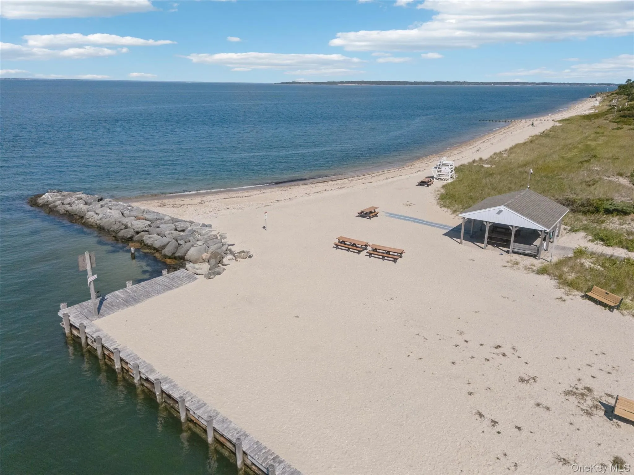 10 Rutland Road, East Hampton, NY, 3 Bedrooms Bedrooms, 7 Rooms Rooms,2 BathroomsBathrooms,Residential,For Rent,Rutland,0,916476 10 Rutland Road, East Hampton, NY, 3 Bedrooms Bedrooms, 7 Rooms Rooms,2 BathroomsBathrooms,Residential,For Rent,Rutland,0,916476