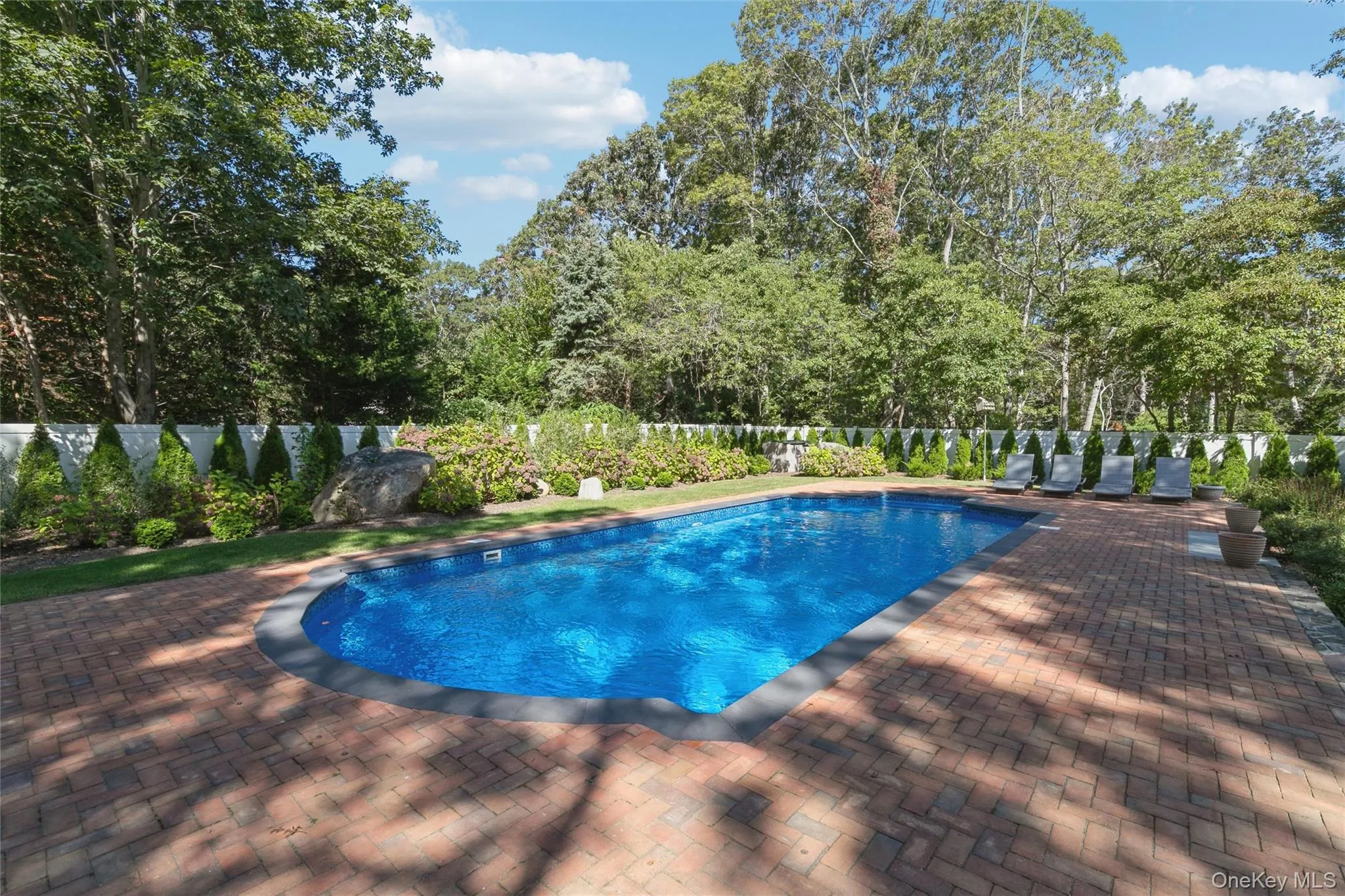 10 Rutland Road, East Hampton, NY, 3 Bedrooms Bedrooms, 7 Rooms Rooms,2 BathroomsBathrooms,Residential,For Rent,Rutland,0,916476 10 Rutland Road, East Hampton, NY, 3 Bedrooms Bedrooms, 7 Rooms Rooms,2 BathroomsBathrooms,Residential,For Rent,Rutland,0,916476
