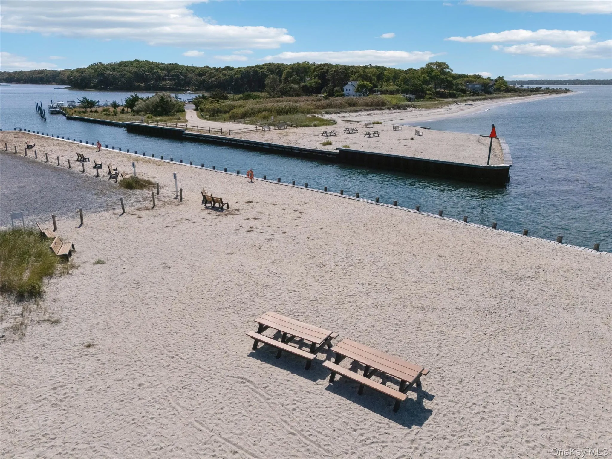 10 Rutland Road, East Hampton, NY, 3 Bedrooms Bedrooms, 7 Rooms Rooms,2 BathroomsBathrooms,Residential,For Rent,Rutland,0,916476 10 Rutland Road, East Hampton, NY, 3 Bedrooms Bedrooms, 7 Rooms Rooms,2 BathroomsBathrooms,Residential,For Rent,Rutland,0,916476