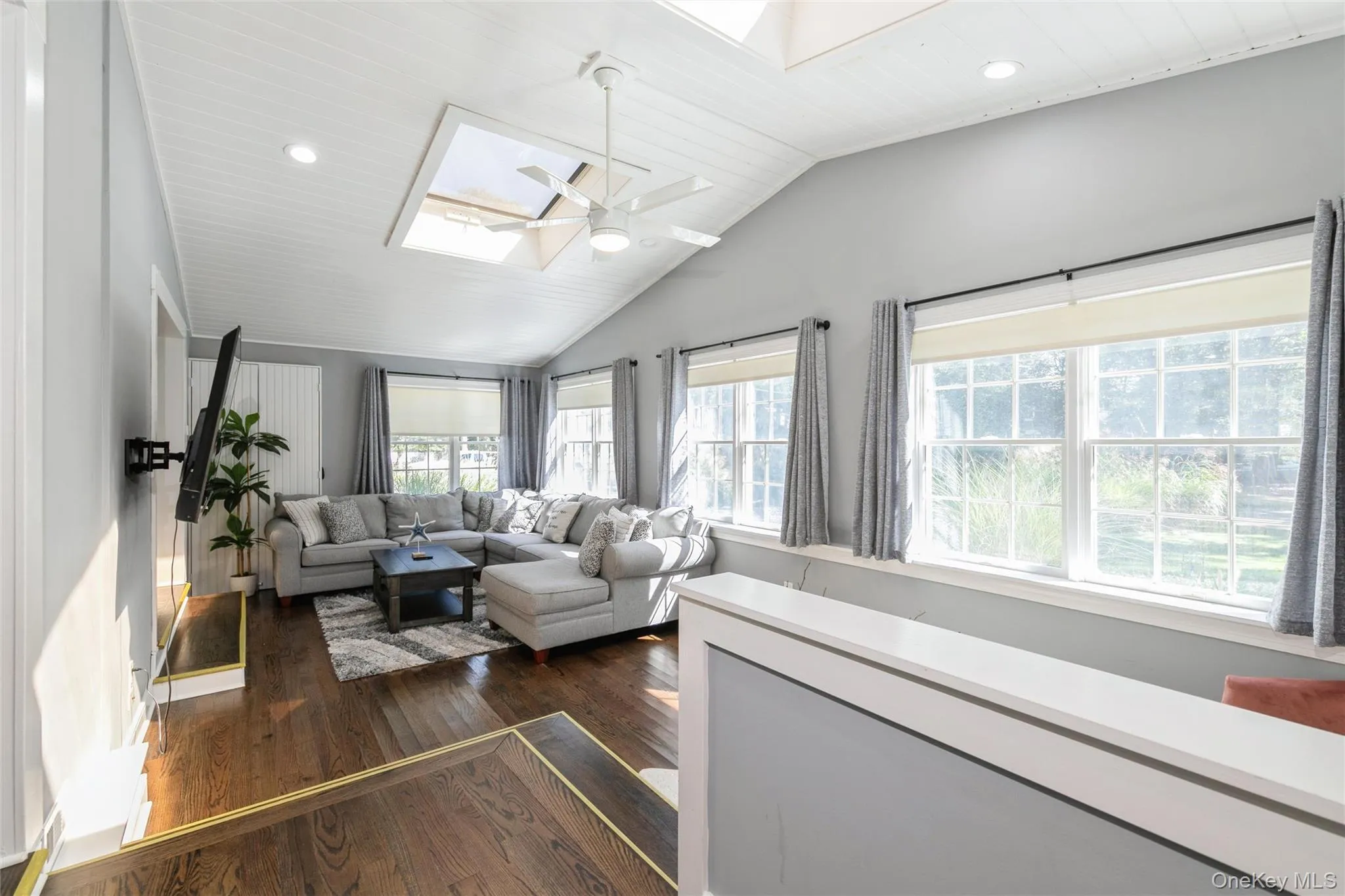 10 Rutland Road, East Hampton, NY, 3 Bedrooms Bedrooms, 7 Rooms Rooms,2 BathroomsBathrooms,Residential,For Rent,Rutland,0,916476 10 Rutland Road, East Hampton, NY, 3 Bedrooms Bedrooms, 7 Rooms Rooms,2 BathroomsBathrooms,Residential,For Rent,Rutland,0,916476