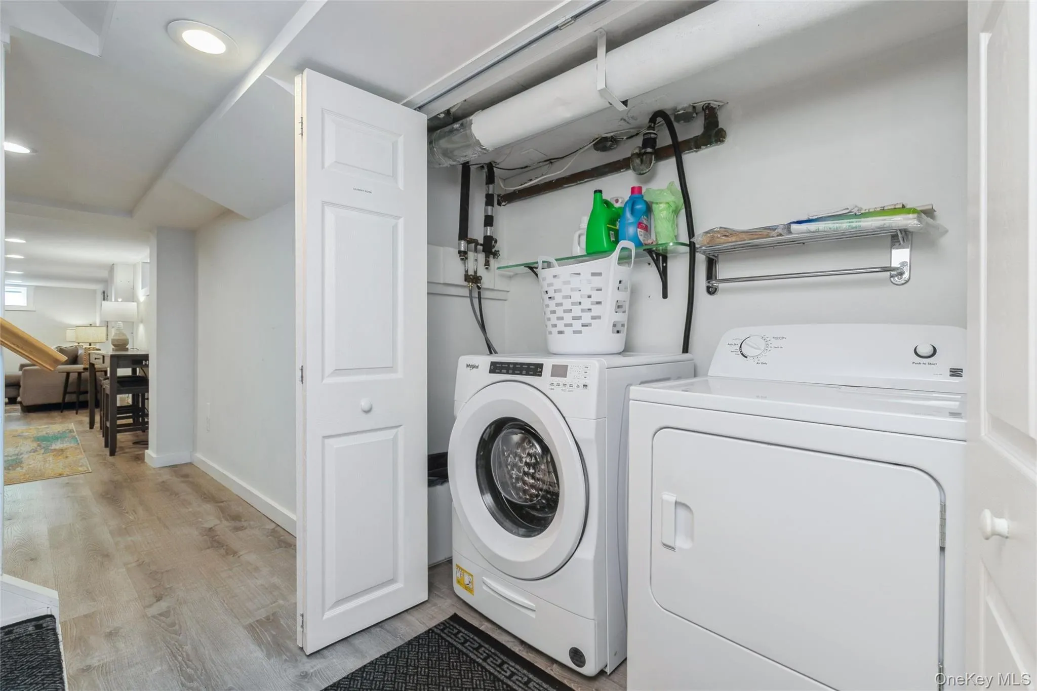 10 Rutland Road, East Hampton, NY, 3 Bedrooms Bedrooms, 7 Rooms Rooms,2 BathroomsBathrooms,Residential,For Rent,Rutland,0,916476 10 Rutland Road, East Hampton, NY, 3 Bedrooms Bedrooms, 7 Rooms Rooms,2 BathroomsBathrooms,Residential,For Rent,Rutland,0,916476