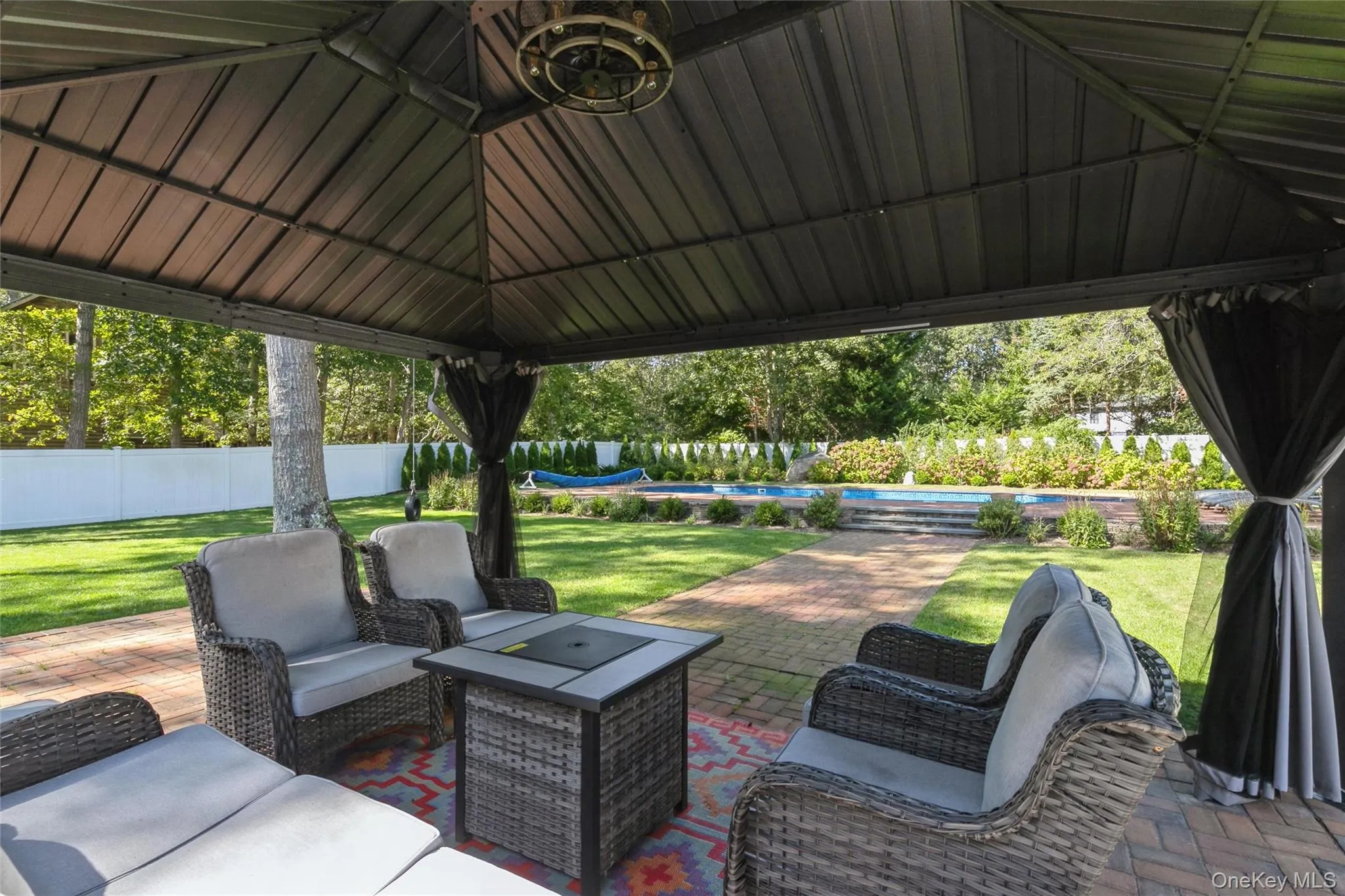 10 Rutland Road, East Hampton, NY, 3 Bedrooms Bedrooms, 7 Rooms Rooms,2 BathroomsBathrooms,Residential,For Rent,Rutland,0,916476 10 Rutland Road, East Hampton, NY, 3 Bedrooms Bedrooms, 7 Rooms Rooms,2 BathroomsBathrooms,Residential,For Rent,Rutland,0,916476