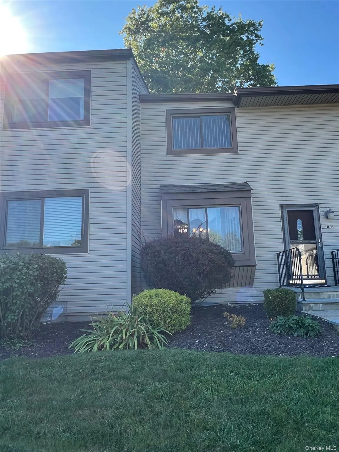 10 Squires Gate, Poughkeepsie, NY, 2 Bedrooms Bedrooms, 5 Rooms Rooms,2 BathroomsBathrooms,Residential Lease,Idx,Squires Gate,0,916729 10 Squires Gate, Poughkeepsie, NY, 2 Bedrooms Bedrooms, 5 Rooms Rooms,2 BathroomsBathrooms,Residential Lease,Idx,Squires Gate,0,916729