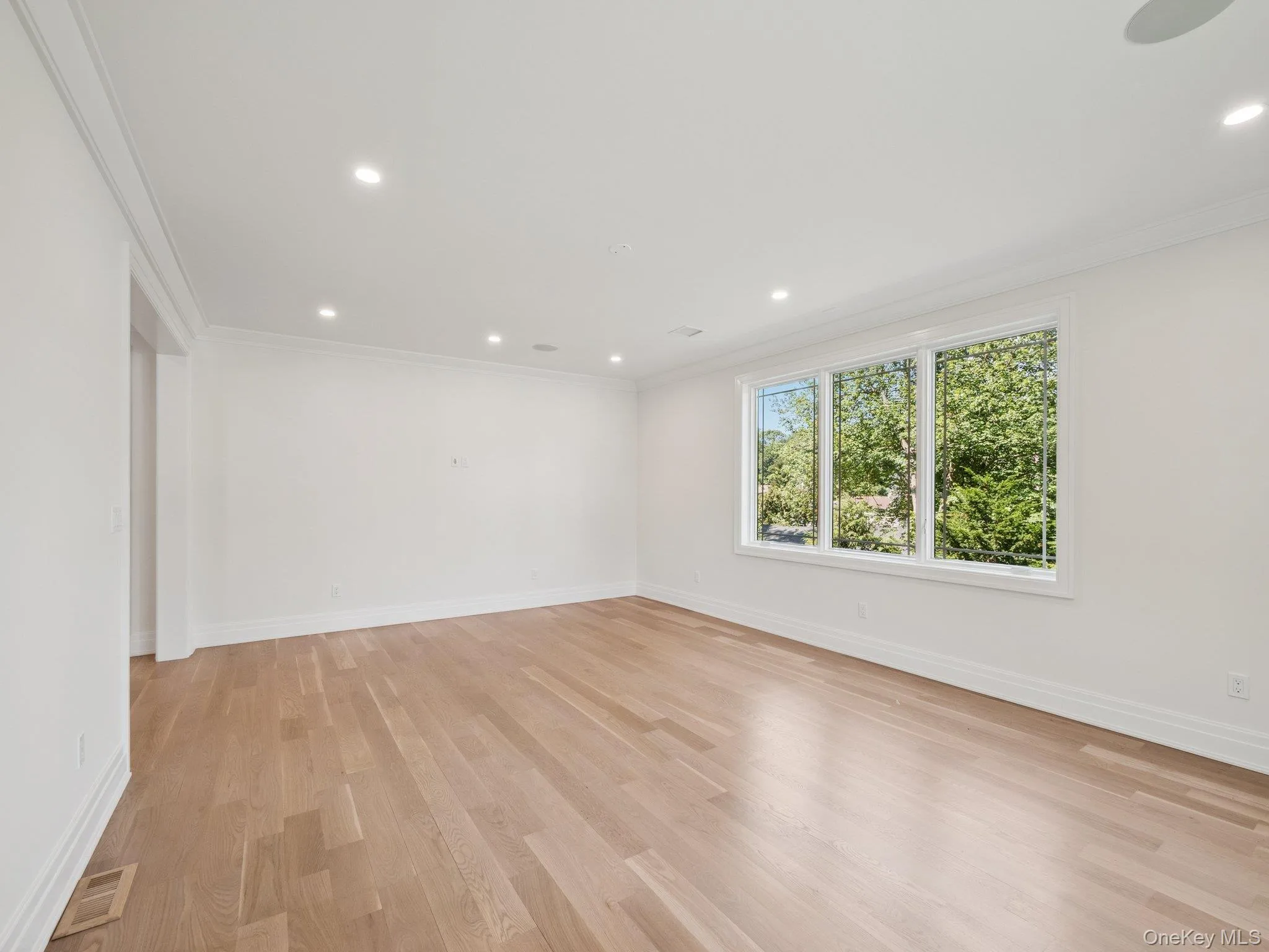 2 Arthur Place, Oyster Bay, NY, 4 Bedrooms Bedrooms, 9 Rooms Rooms,3 BathroomsBathrooms,Residential Lease,Idx,Arthur,0,916738 2 Arthur Place, Oyster Bay, NY, 4 Bedrooms Bedrooms, 9 Rooms Rooms,3 BathroomsBathrooms,Residential Lease,Idx,Arthur,0,916738