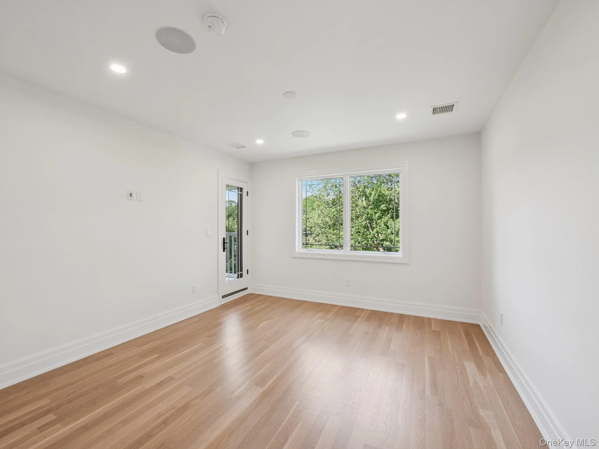 2 Arthur Place, Oyster Bay, NY, 4 Bedrooms Bedrooms, 9 Rooms Rooms,3 BathroomsBathrooms,Residential Lease,Idx,Arthur,0,916738 2 Arthur Place, Oyster Bay, NY, 4 Bedrooms Bedrooms, 9 Rooms Rooms,3 BathroomsBathrooms,Residential Lease,Idx,Arthur,0,916738