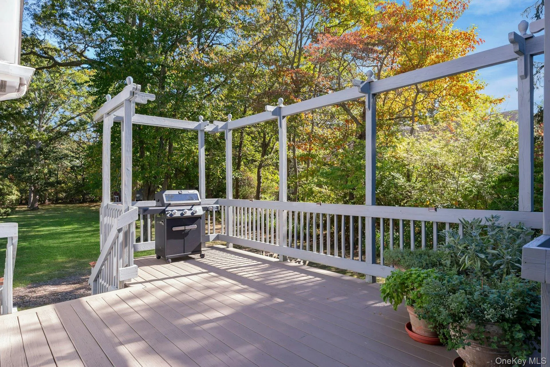 Deck featuring grilling area Deck featuring grilling area