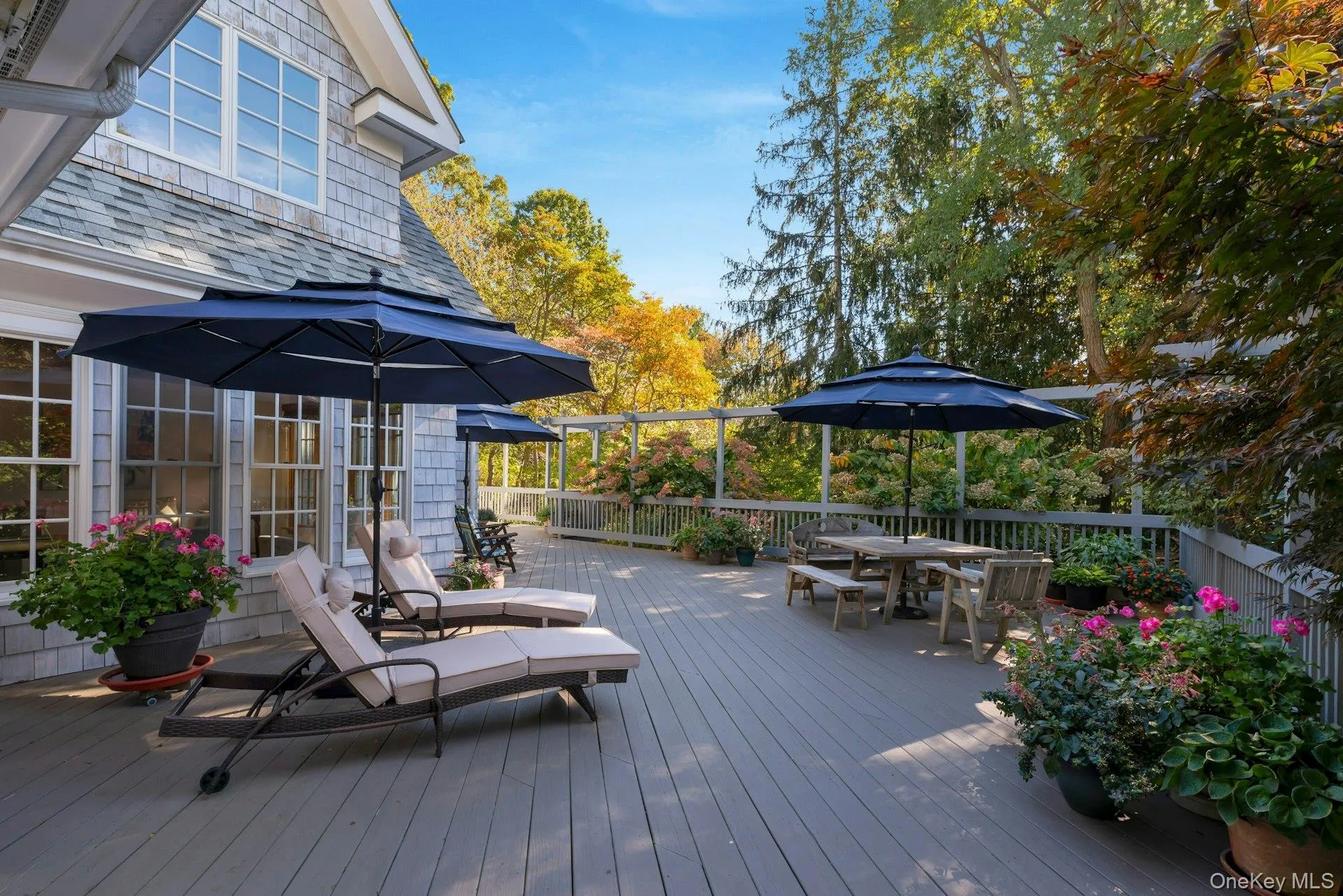 Deck featuring outdoor dining area Deck featuring outdoor dining area