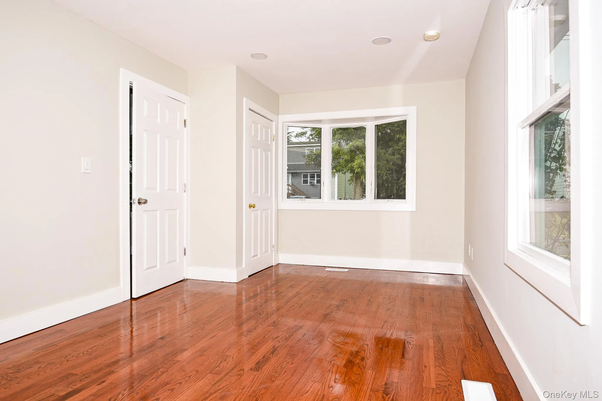 95 Pulaski Road, Huntington, NY, 5 Bedrooms Bedrooms, 11 Rooms Rooms,4 BathroomsBathrooms,Residential,For Rent,Pulaski,0,916837 95 Pulaski Road, Huntington, NY, 5 Bedrooms Bedrooms, 11 Rooms Rooms,4 BathroomsBathrooms,Residential,For Rent,Pulaski,0,916837
