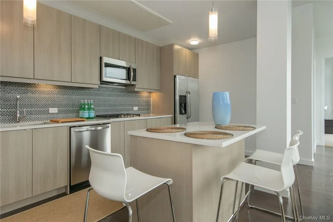 250 Central Park Avenue, Greenburgh, NY, 1 Bedroom Bedrooms, 4 Rooms Rooms,1 BathroomBathrooms,Residential Lease,Idx,Central Park,0,916893 250 Central Park Avenue, Greenburgh, NY, 1 Bedroom Bedrooms, 4 Rooms Rooms,1 BathroomBathrooms,Residential Lease,Idx,Central Park,0,916893