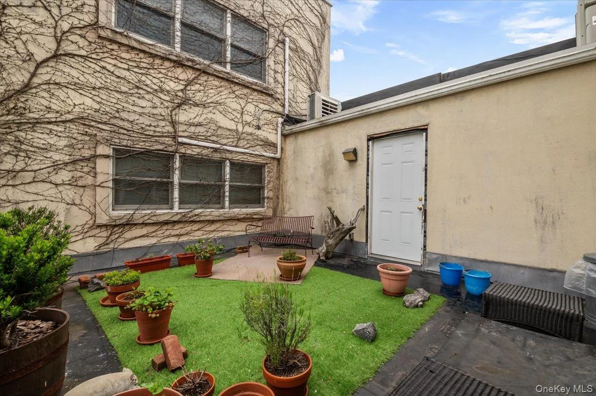 36 Main Street, Southampton, NY, 1 Bedroom Bedrooms, 2 Rooms Rooms,1 BathroomBathrooms,Residential Lease,Idx,Main,0,916939 36 Main Street, Southampton, NY, 1 Bedroom Bedrooms, 2 Rooms Rooms,1 BathroomBathrooms,Residential Lease,Idx,Main,0,916939