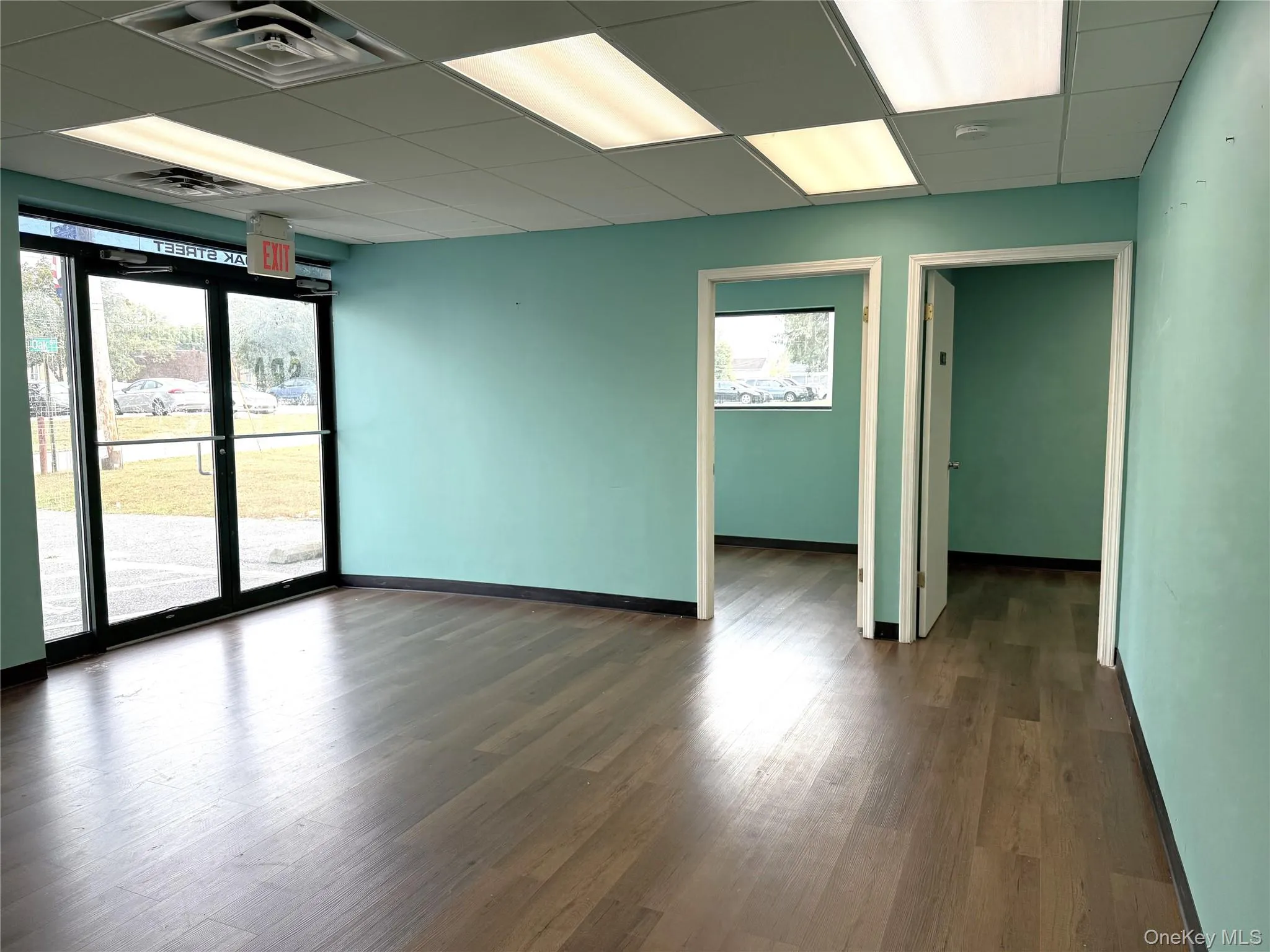 Reception room. Luxury Vinyl Plank flooring runs throughout the unit! Reception room. Luxury Vinyl Plank flooring runs throughout the unit!