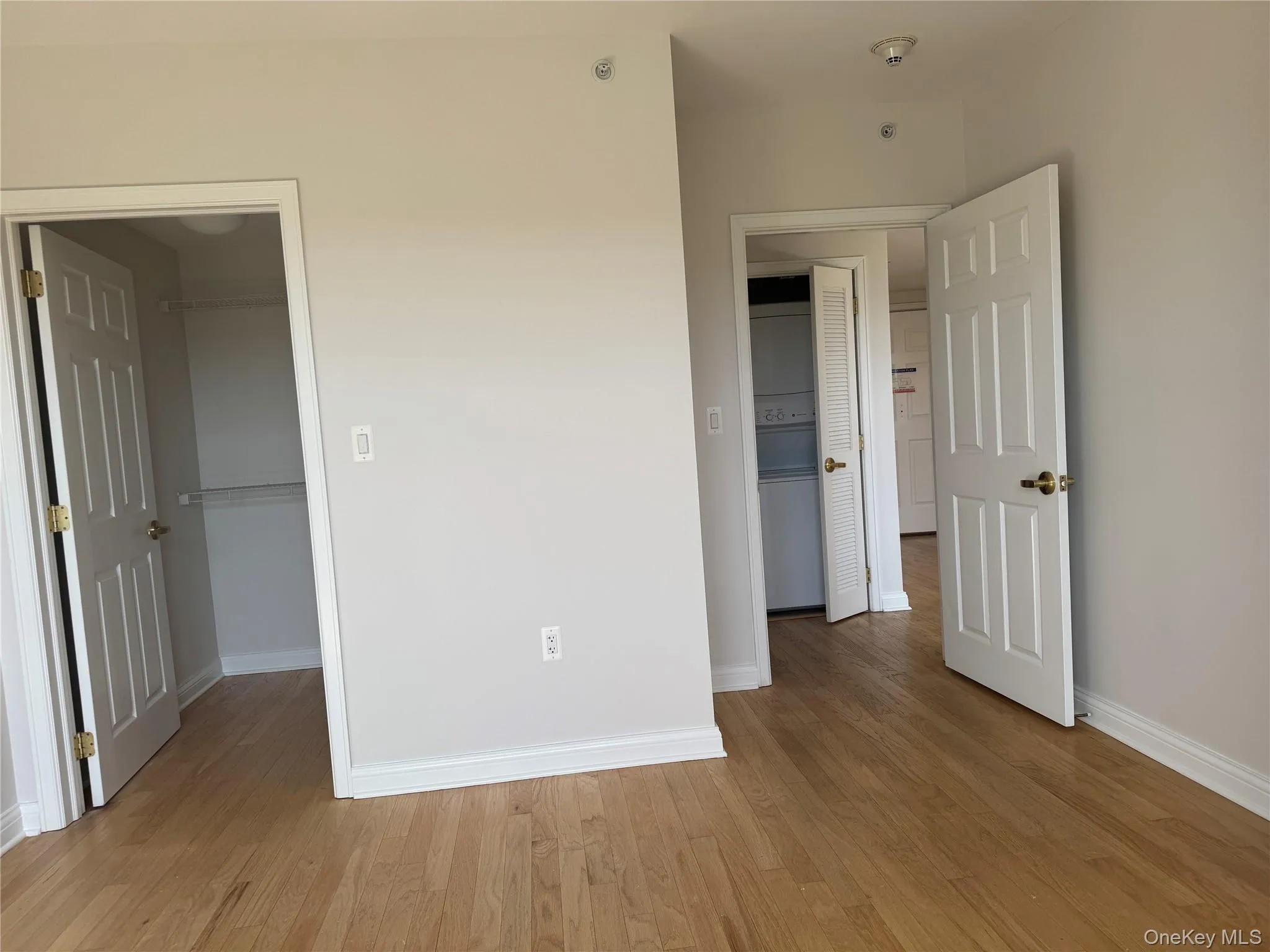 300 Overlook, North Hempstead, NY, 1 Bedroom Bedrooms, 3 Rooms Rooms,1 BathroomBathrooms,Residential Lease,Idx,Overlook,0,917007 300 Overlook, North Hempstead, NY, 1 Bedroom Bedrooms, 3 Rooms Rooms,1 BathroomBathrooms,Residential Lease,Idx,Overlook,0,917007