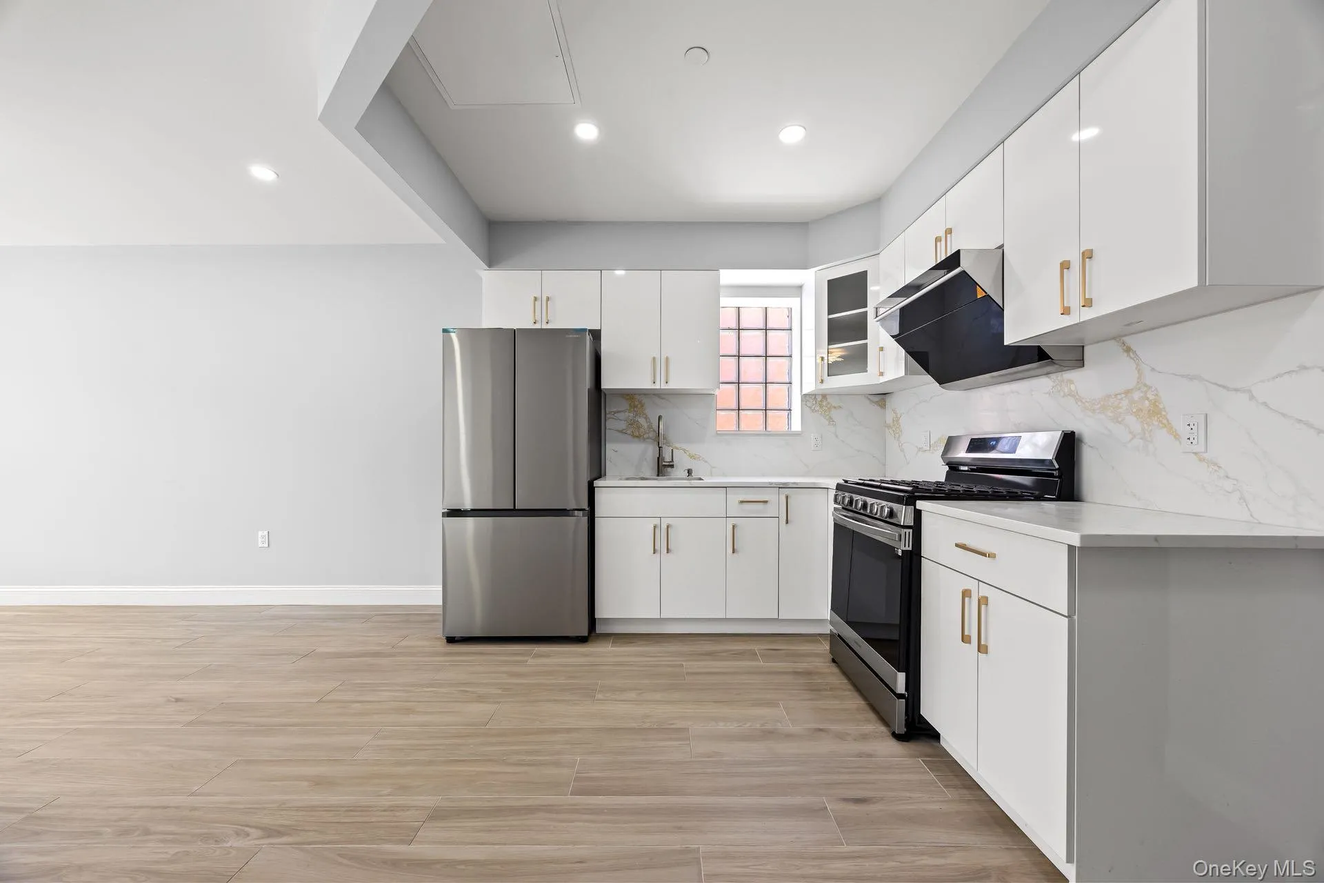 13225 41st Avenue, New York, NY, 1 Bedroom Bedrooms, 3 Rooms Rooms,1 BathroomBathrooms,Residential,For Rent,41st,0,917363 13225 41st Avenue, New York, NY, 1 Bedroom Bedrooms, 3 Rooms Rooms,1 BathroomBathrooms,Residential,For Rent,41st,0,917363