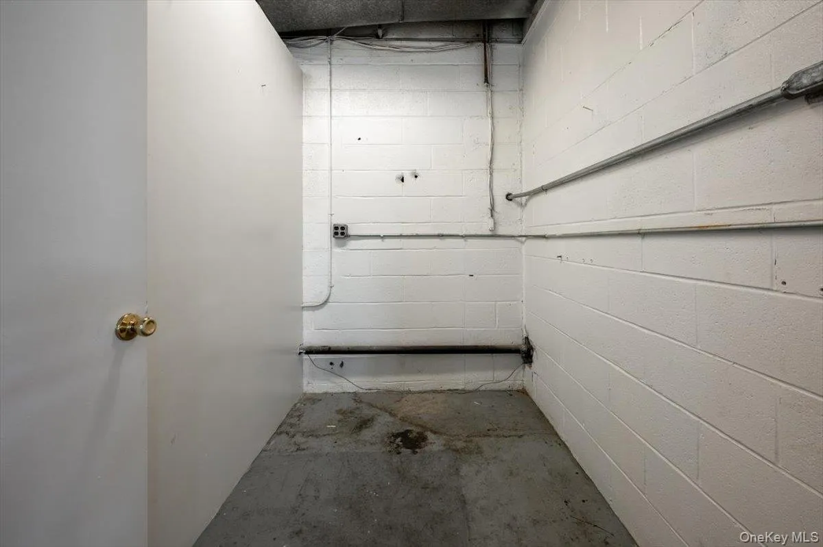 36 Sylvester Street, Hempstead, NY, ,Commercial Lease,Idx,Sylvester,0,917384 36 Sylvester Street, Hempstead, NY, ,Commercial Lease,Idx,Sylvester,0,917384