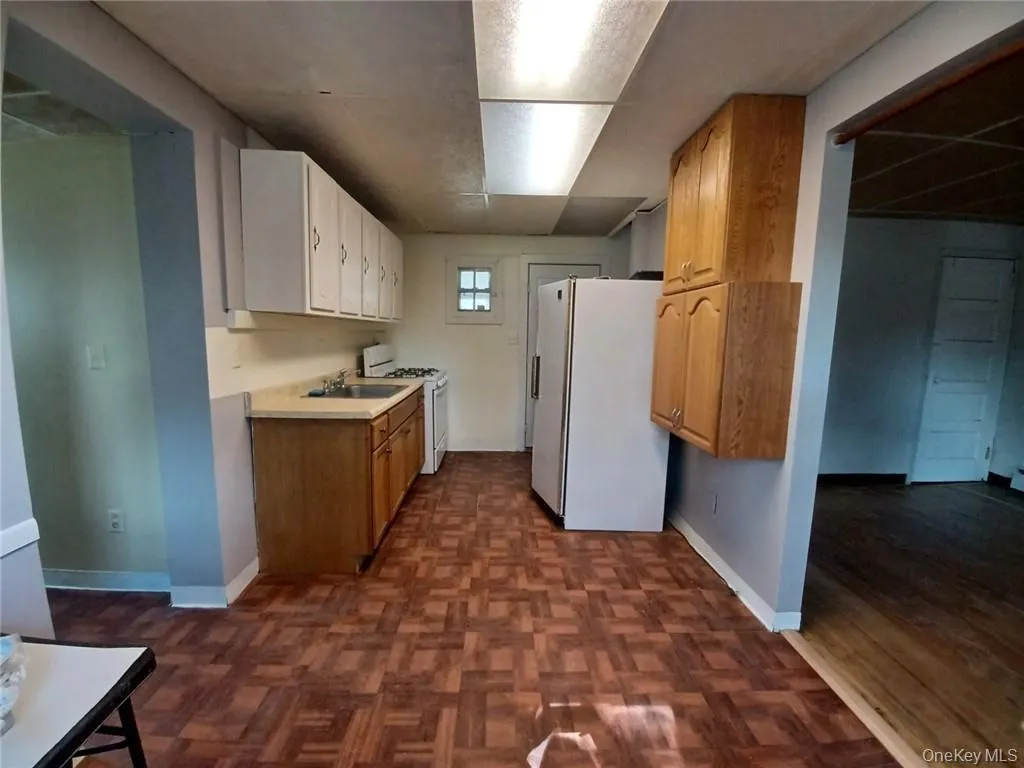 48 Lenox Avenue, Clarkstown, NY, 2 Bedrooms Bedrooms, 5 Rooms Rooms,1 BathroomBathrooms,Residential Lease,Idx,Lenox Avenue,0,917414 48 Lenox Avenue, Clarkstown, NY, 2 Bedrooms Bedrooms, 5 Rooms Rooms,1 BathroomBathrooms,Residential Lease,Idx,Lenox Avenue,0,917414