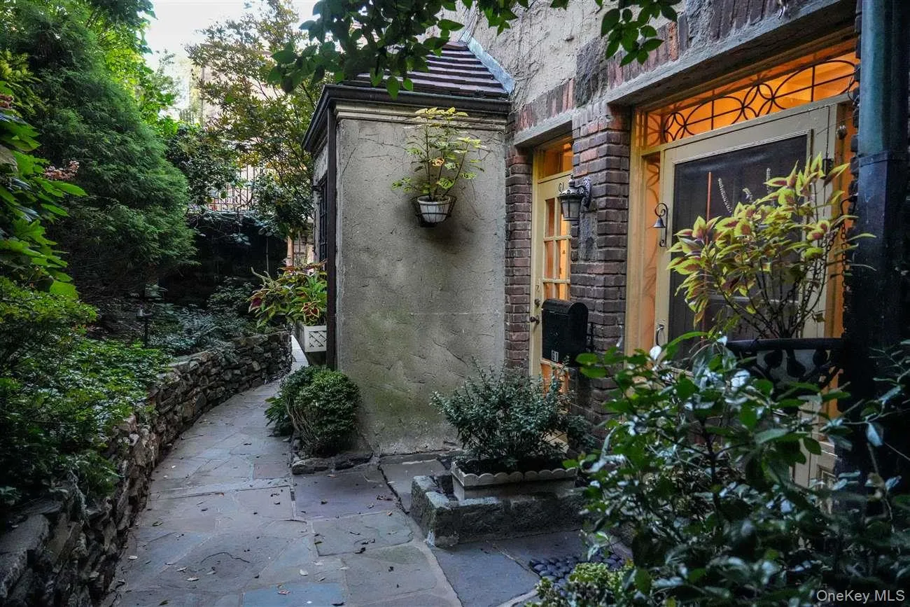 2501 Palisade Avenue, New York, NY, 2 Bedrooms Bedrooms, 5 Rooms Rooms,2 BathroomsBathrooms,Residential Sale,For Rent,Palisade,0,917438 2501 Palisade Avenue, New York, NY, 2 Bedrooms Bedrooms, 5 Rooms Rooms,2 BathroomsBathrooms,Residential Sale,For Rent,Palisade,0,917438